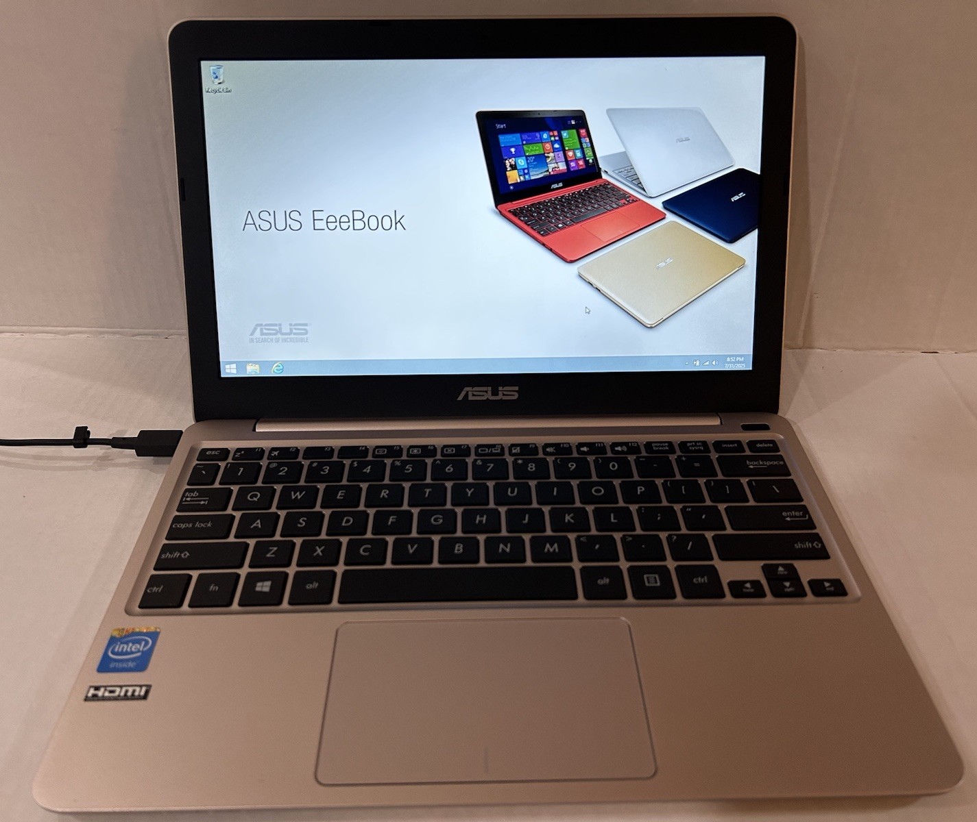 ASUS X205T 11.6″ Intel Z3735F, 2GB RAM, 32GB Storage, Win8, Gold (DEAD BATTERY)