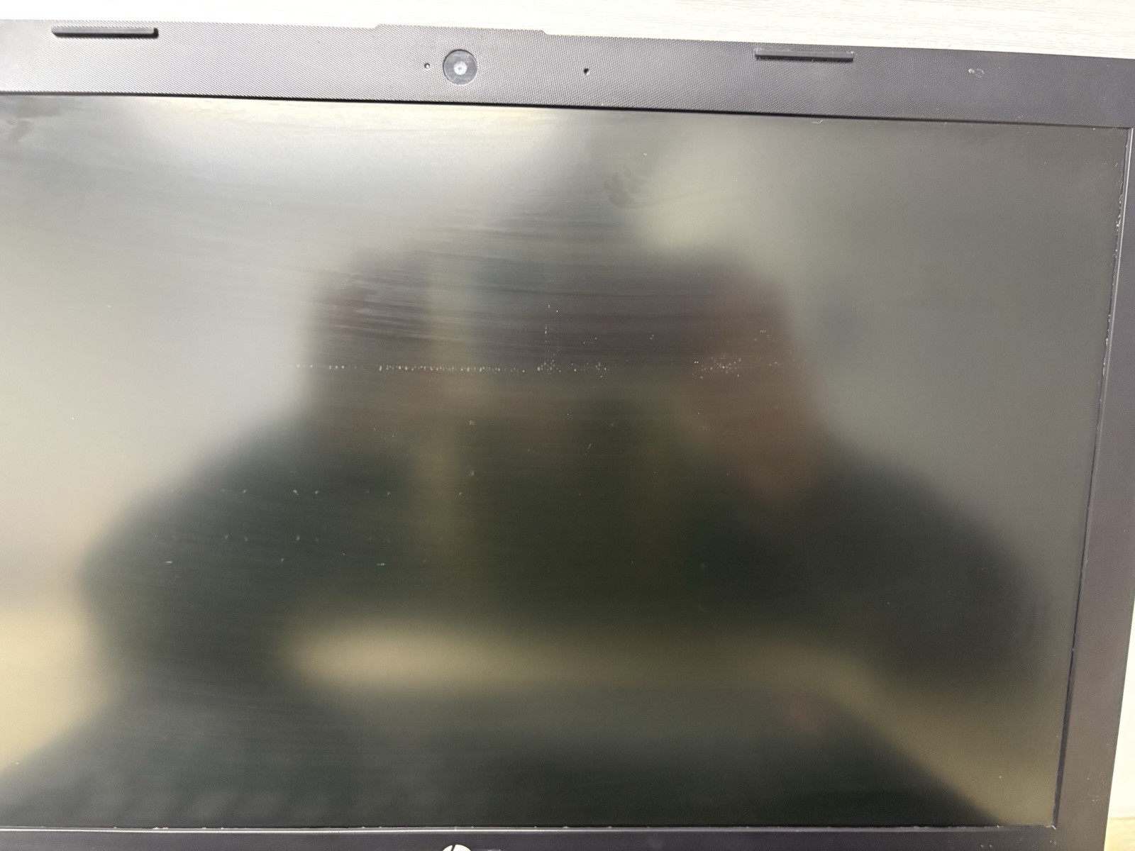 HP 255 G7 AMD Ryzen 3 2200U Radeon Vega 2.5GHz 15.6″ 8GB 256GB SSD Win 10 READ