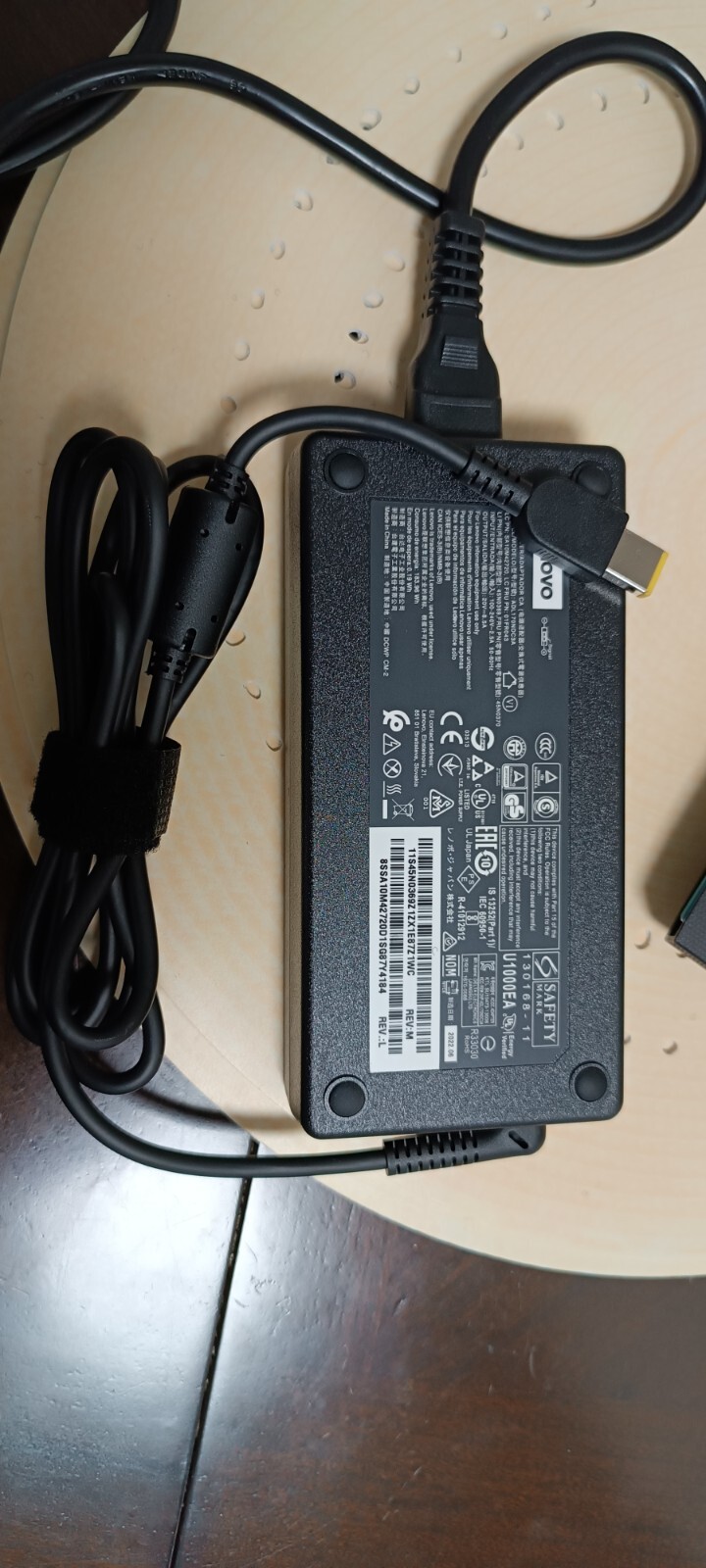 Lenovo LOQ Gaming 15,6 LCD Intel i5-13420H 512SSD 8RAM RTX 3050 6GDDR