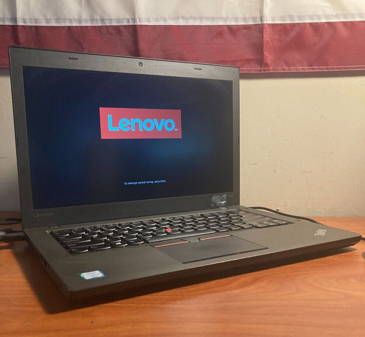 Lenovo T460 14.0″ Intel Core i5-6300U 8GB RAM 256GB SSD @2.40GHz, Win10Pro READ*