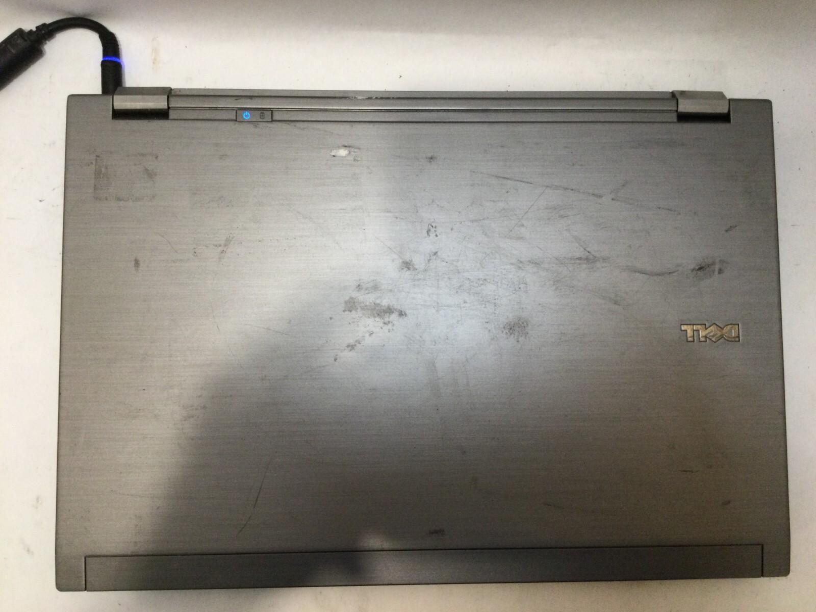 Dell Latitude 5590 15.6″ / Intel Core i5-8250U @ 2.67GHz / (MISSING PARTS!) MR