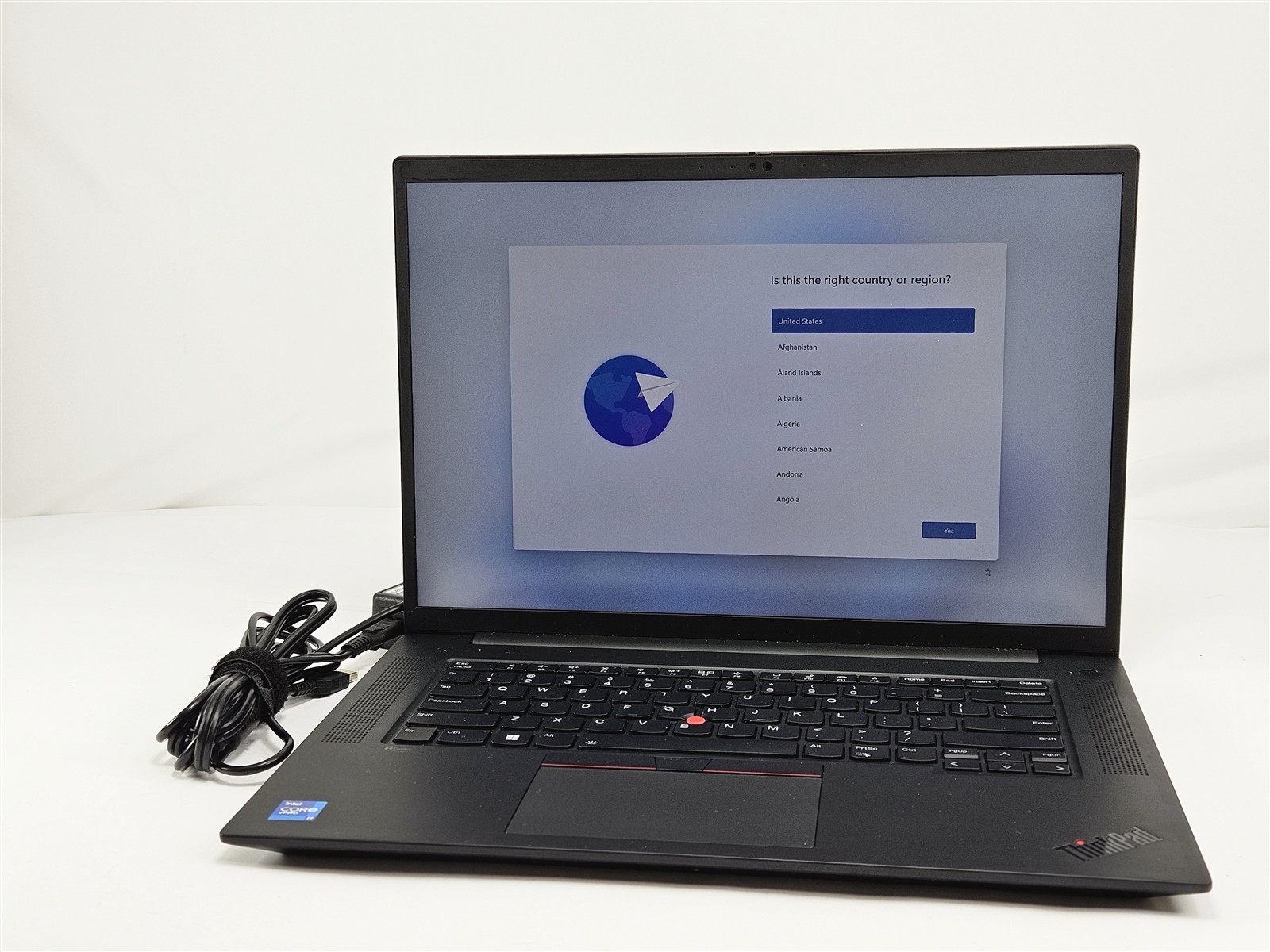 16″ Lenovo ThinkPad P1 Gen 4 Laptop Core i7-11850H 32GB RAM 1TB SSD Win11 Home