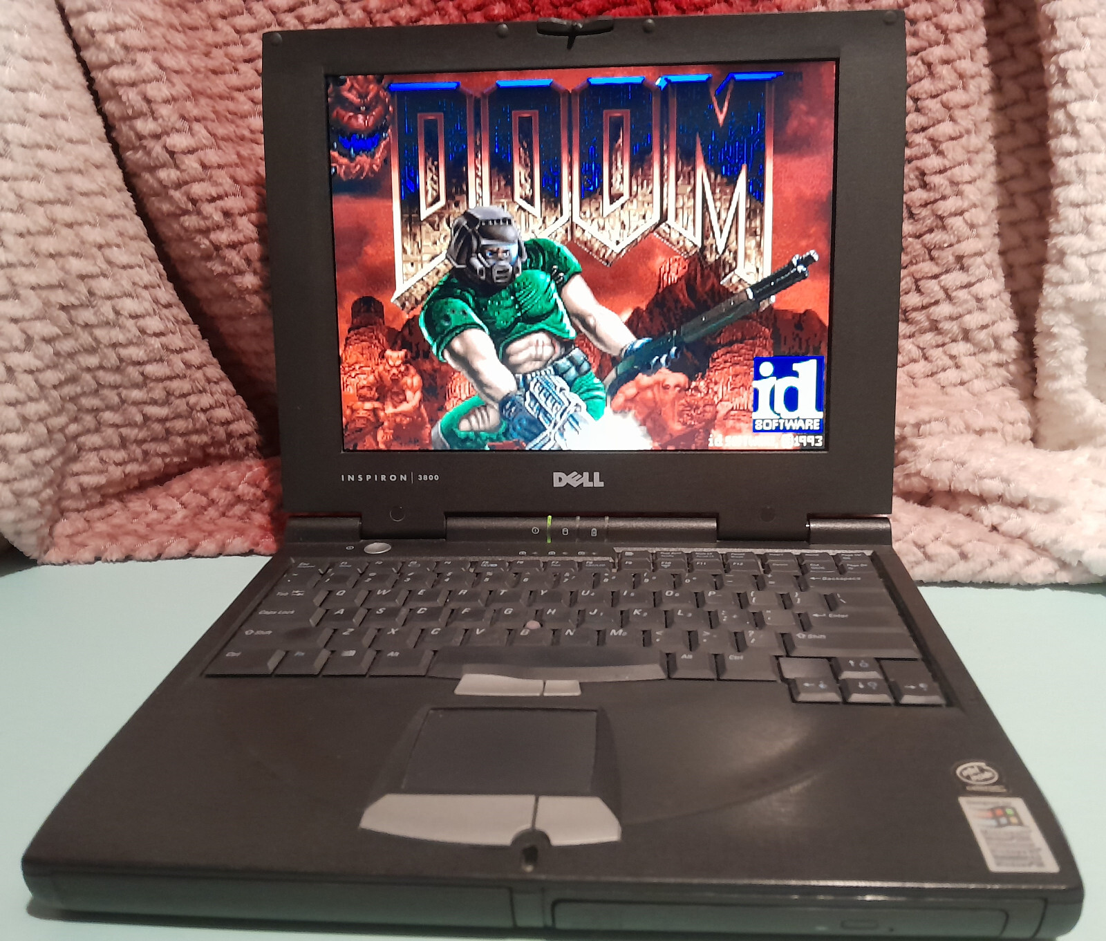 Windows 98 SE TRUE DOS GAMING Laptop Computer PC – PLAY DOS GAMES IN WINDOWS 98!
