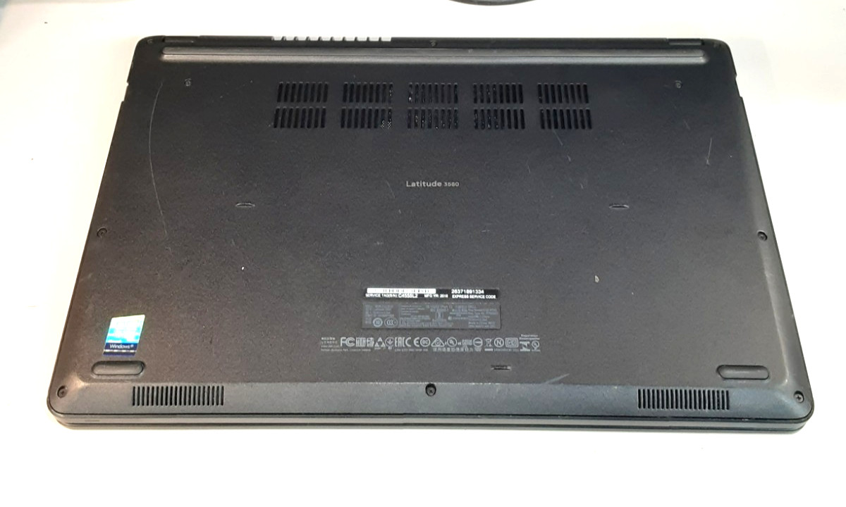 15″ Dell Latitude 3580 – i3-6006U – FOR PARTS – NO RAM – NO HDD #515 CRACKED SCR