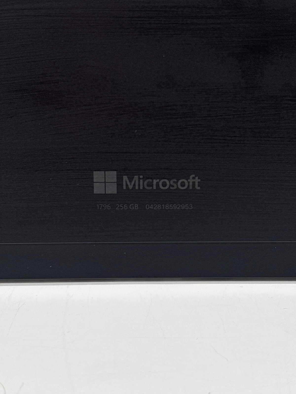 Microsoft Surface Pro 6 1796 i7-8650U 8GB 256GB SSD – Bios Locked
