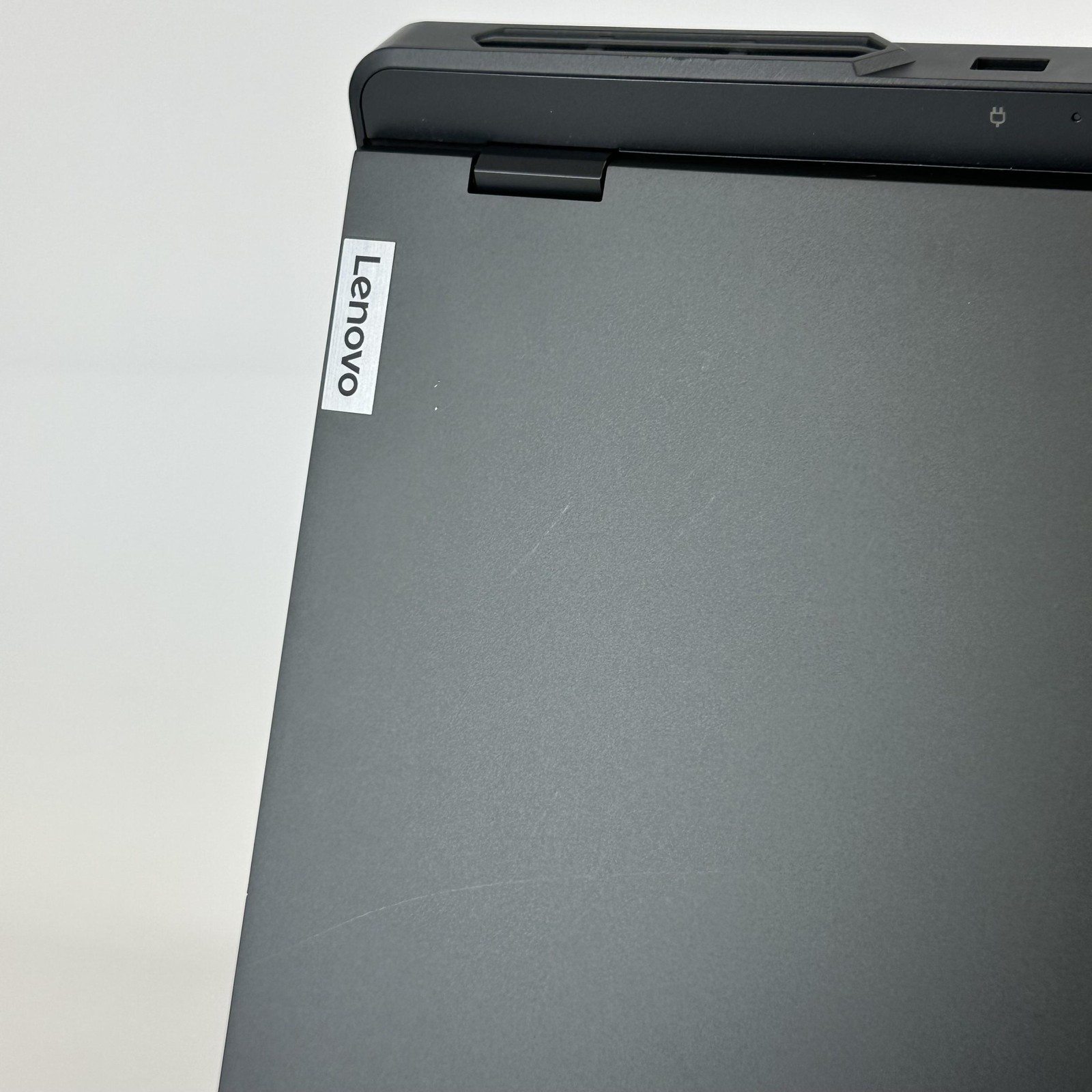 Lenovo Legion Pro 5i Gen 8 16 240Hz QHD+ 2.1GHz i7-13700HX 32GB 1TB SSD RTX 4070