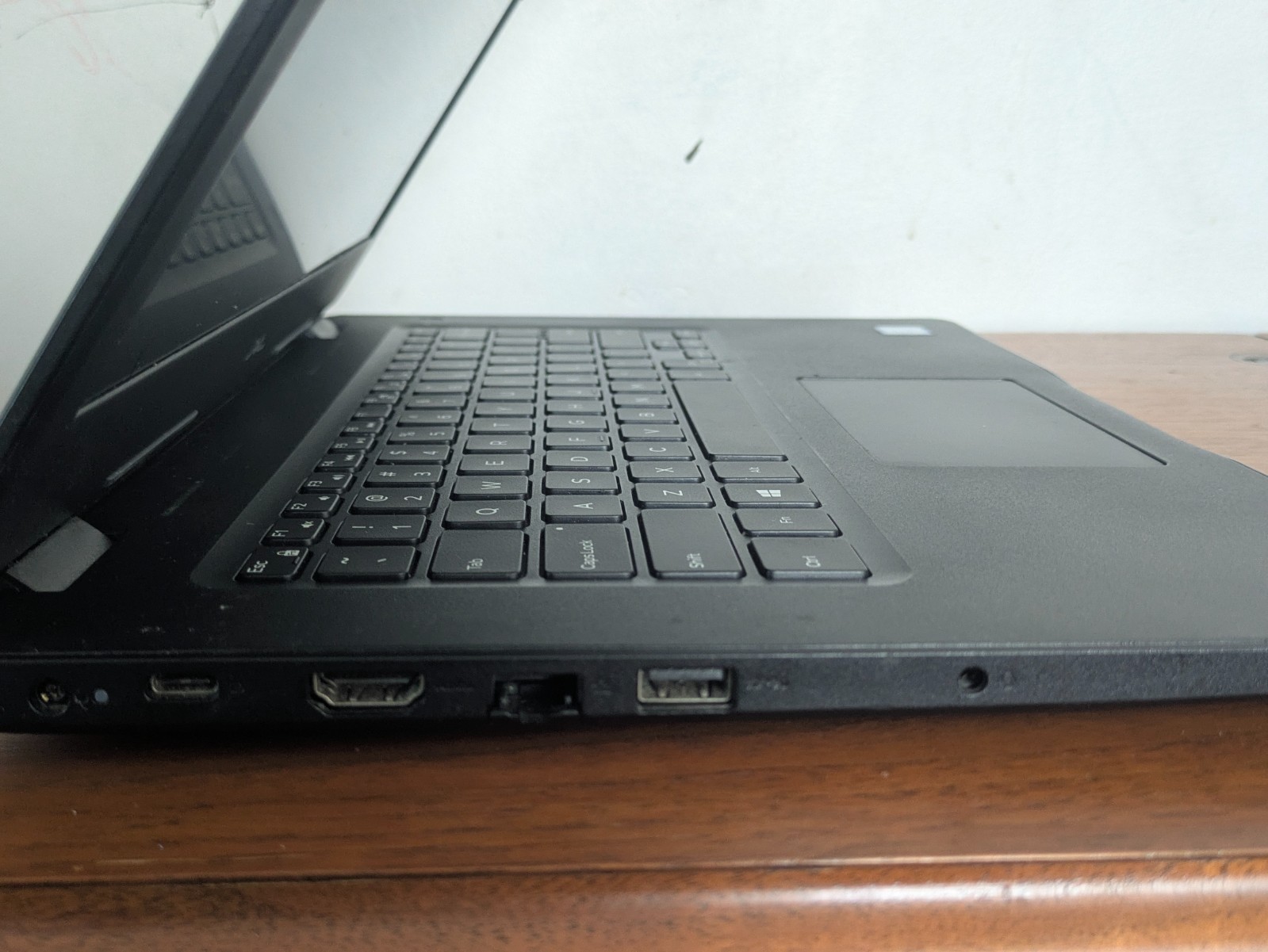 Dell Latitude 3490 14″ Laptop Intel Core i5-7200U 2.50GHz 16GB RAM
