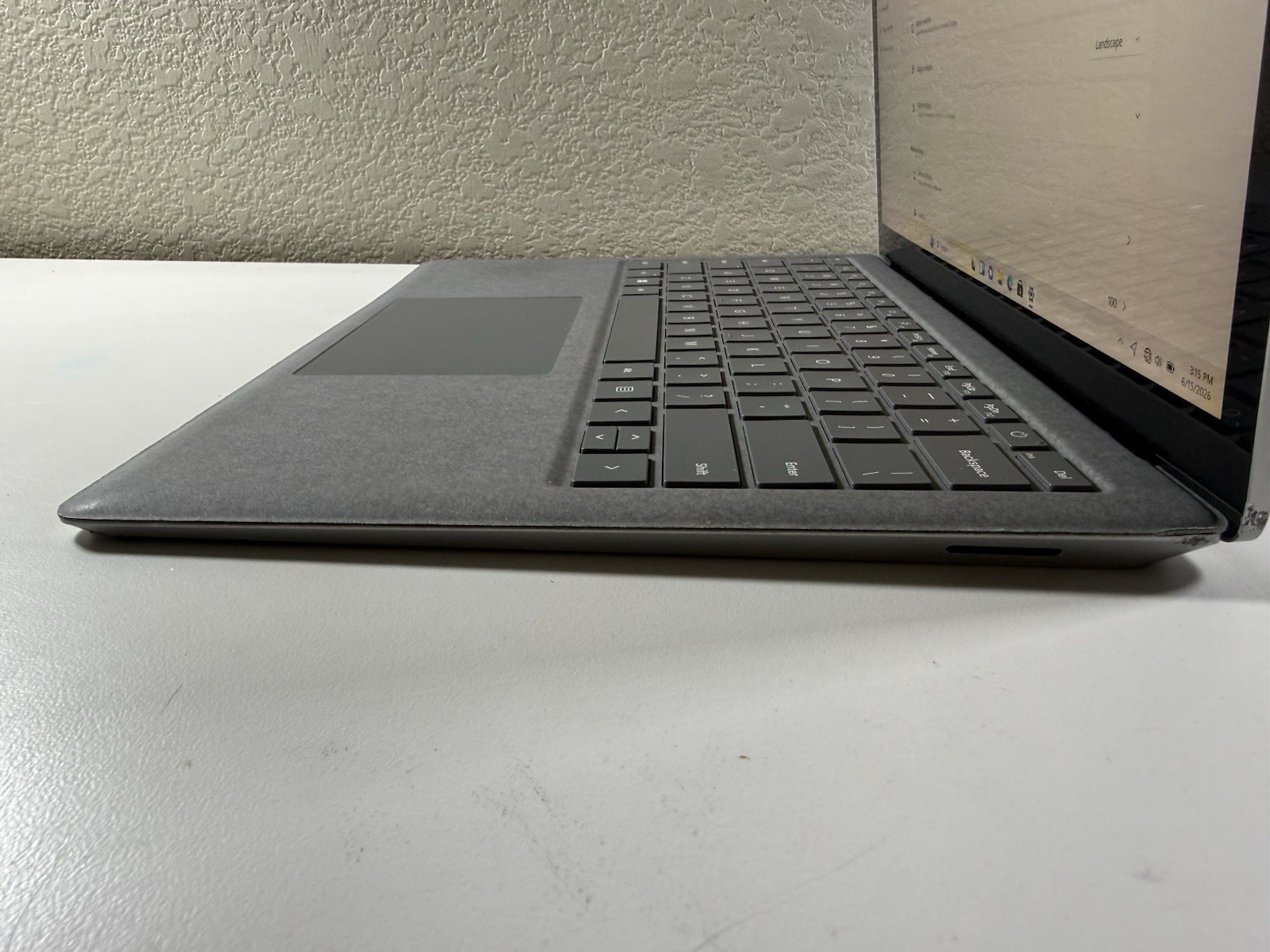 Microsoft Surface Laptop 5 13.5” 1950 Intel Core i7-1265U 16GB RAM 512GB NVME