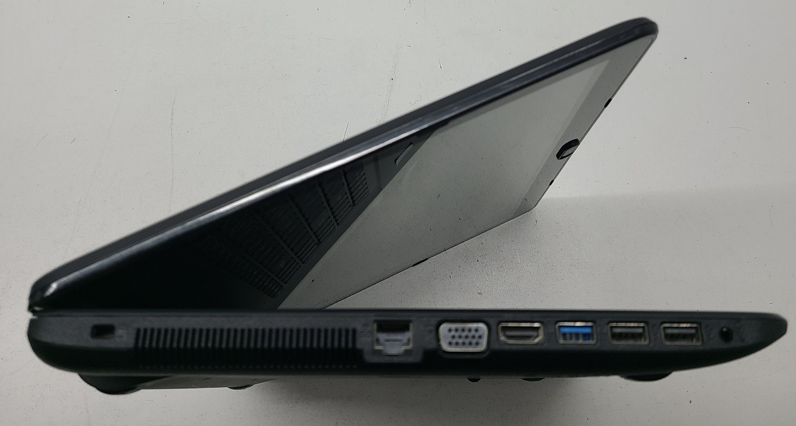 ASUS R752MA-MH21TQ 17.3″ Laptop Intel Pentium N3540 8GB Ram NO HD/OS (FL)