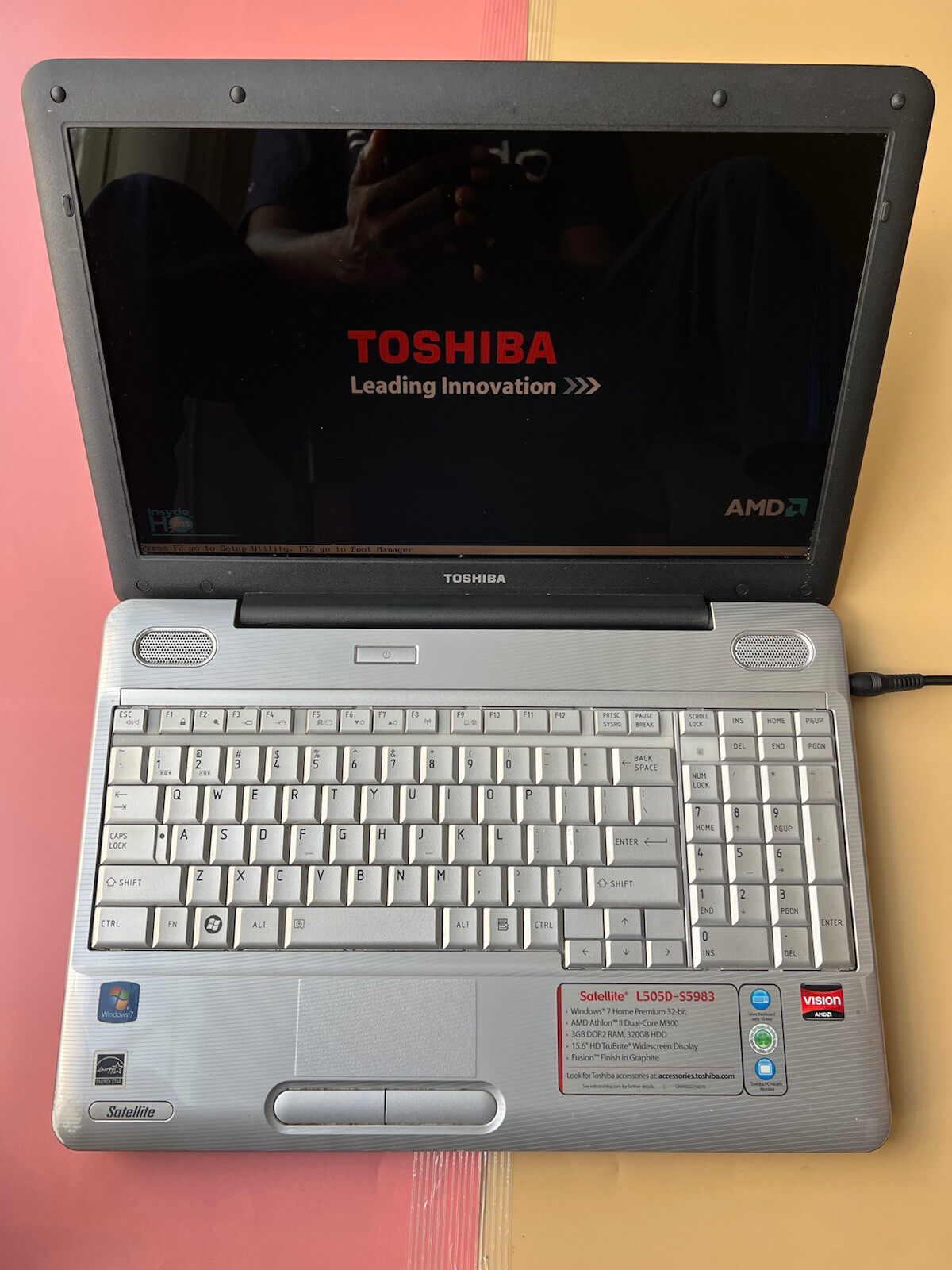 Toshiba Satellite L505D-S5983 AMD DUAL-CORE @ 2.0GHz 1GB RAM 0GB HDD PARTS