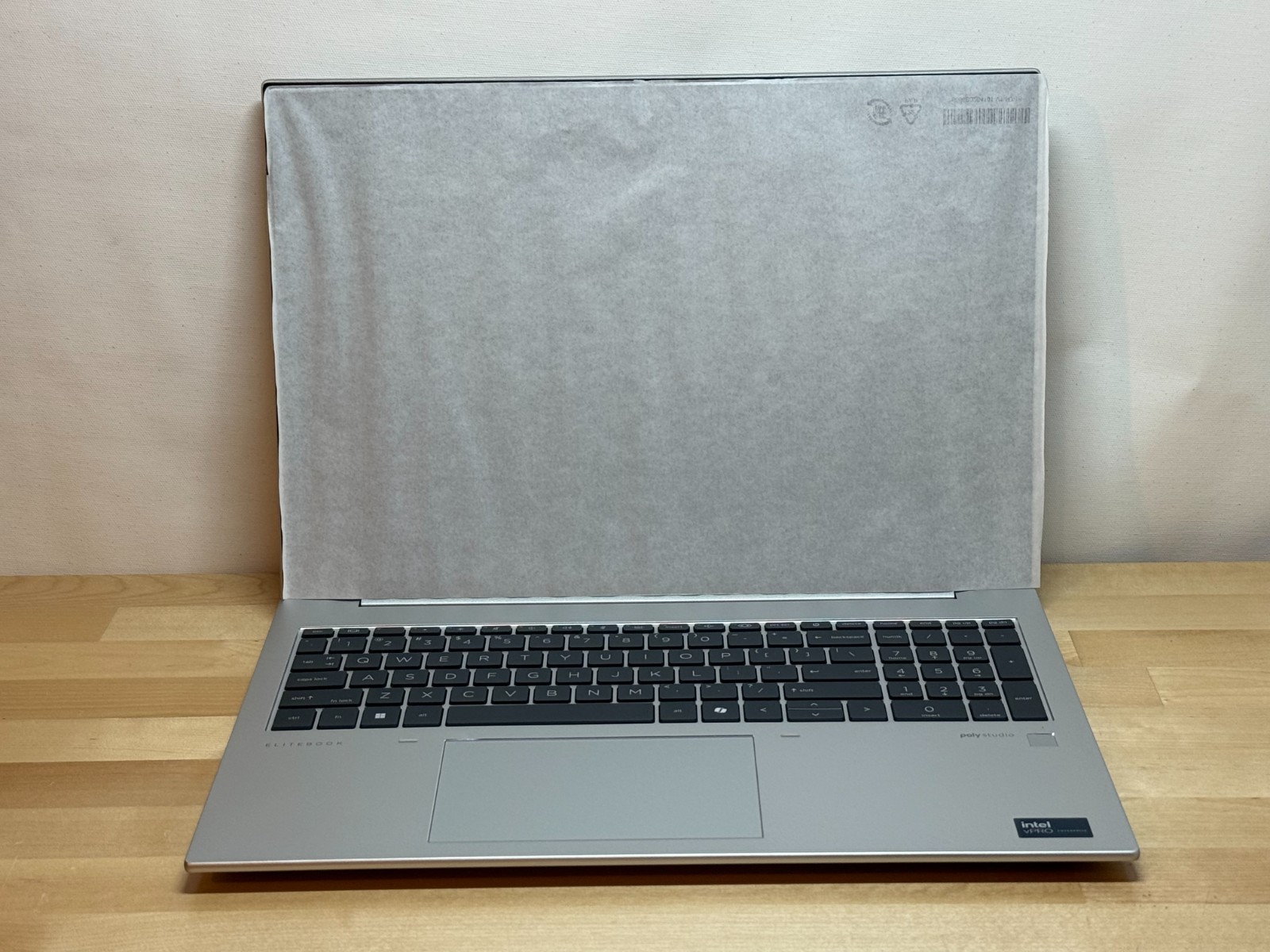 HP EliteBook 860 G11 16” IPS Ultra 7 165U 16GB 512GB A6TF3UT#ABA