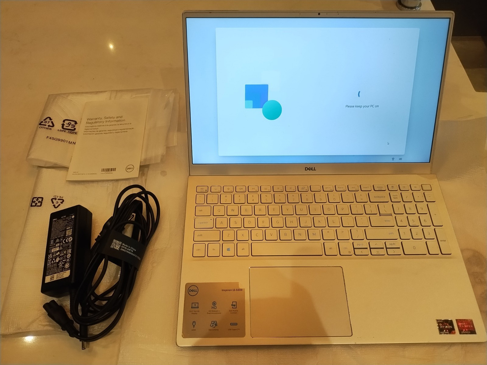 Dell Inspiron 5000 15.6″ Ryzen 7 4700u 2.0GHz 16GB RAM 256GB SSD