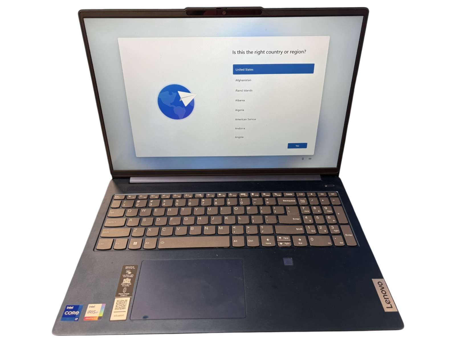Lenovo IdeaPad Slim 5 16IRL8 i7-1355U @ 2.61GHz 16GB RAM, 256GB NVMe Win 11 Home