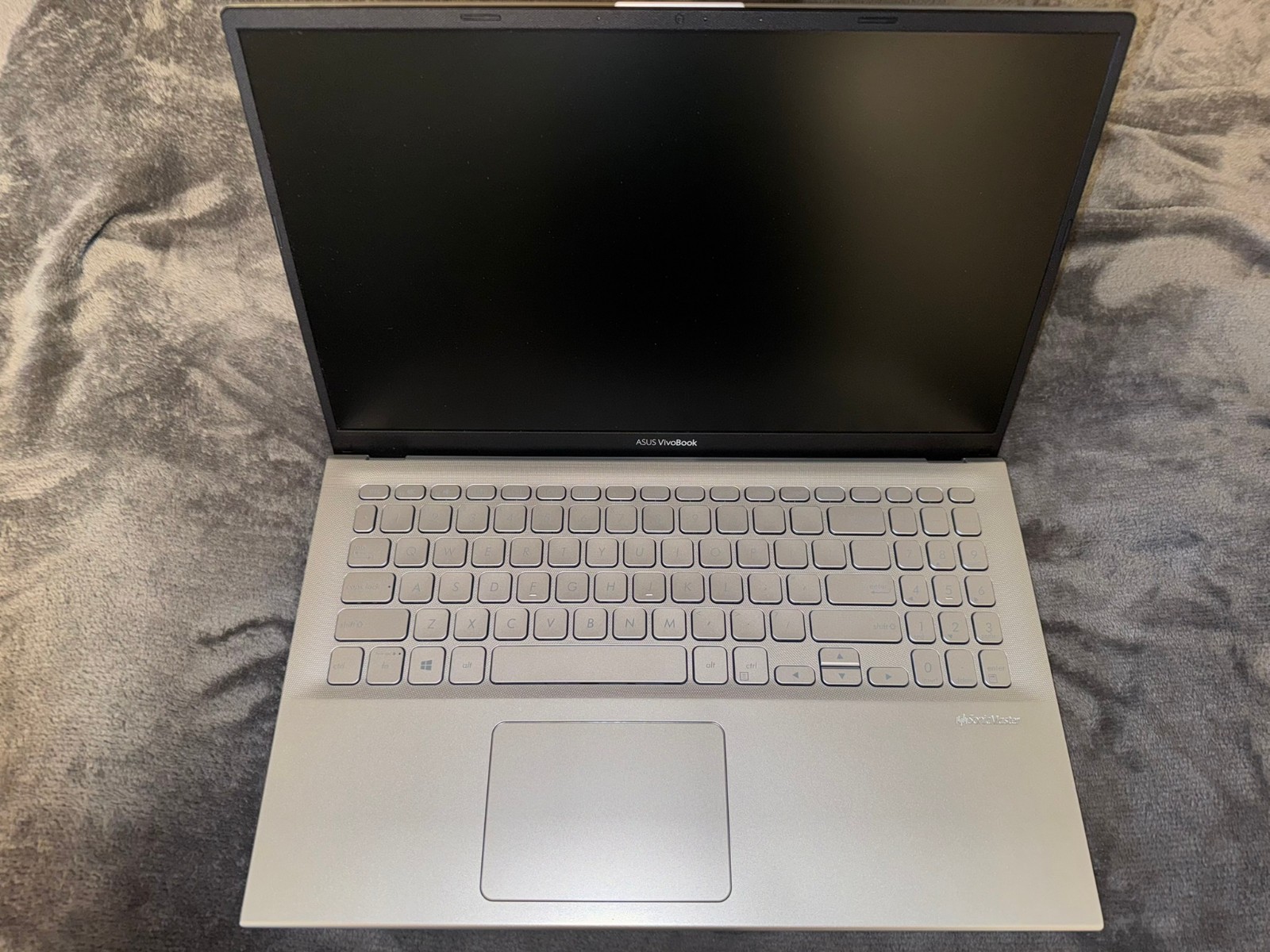 ASUS VivoBook 15 15.6″ AMD Ryzen 5 3500U 2.10GHz 20GB RAM 1TB SSD/2TB HDD Win11P