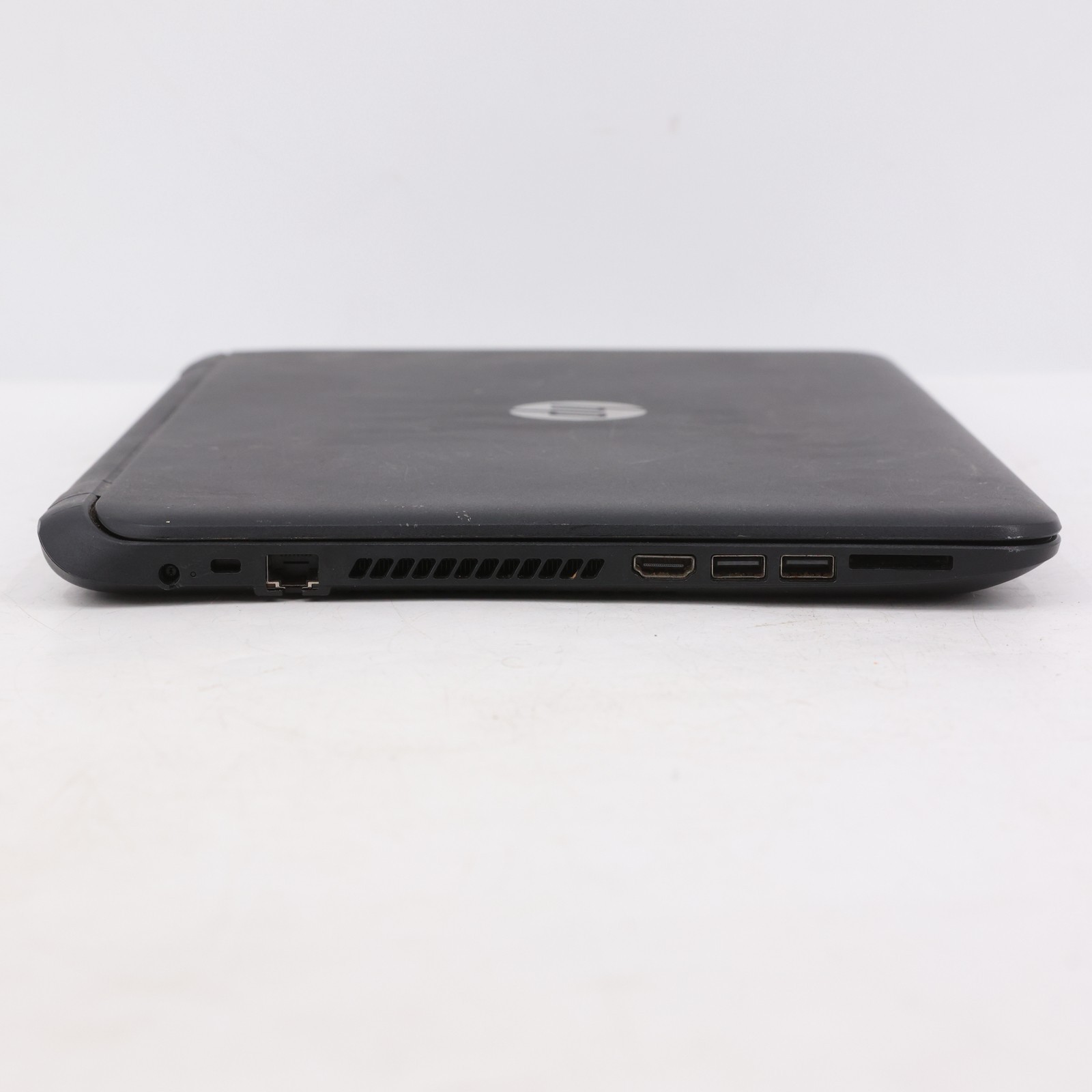 HP 15-f009wm 15.6″ Laptop AMD E1-2100 1.0GHz 4GB RAM 500GB HDD J2V78UA#ABA Grade