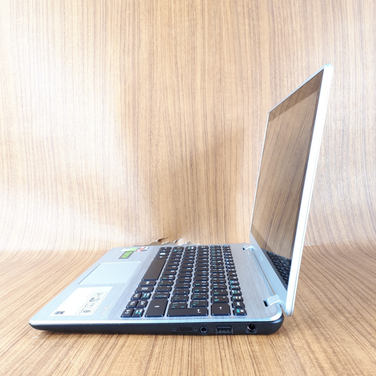 Acer Aspire V5-122P-0449 MS2377 11.6″ Touch Laptop AMD A4-1250 10GB 240GB W10H