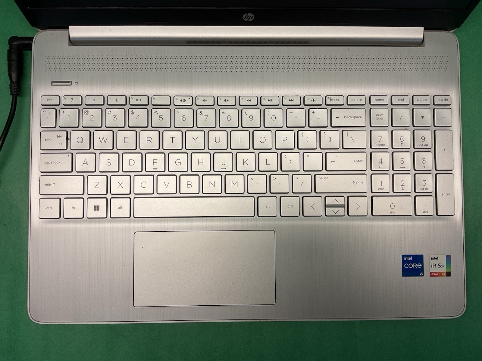 HP 15″ Laptop – i5-1135G7 15-dy2024nr – Powers On – NO HARD DRIVE- Untested
