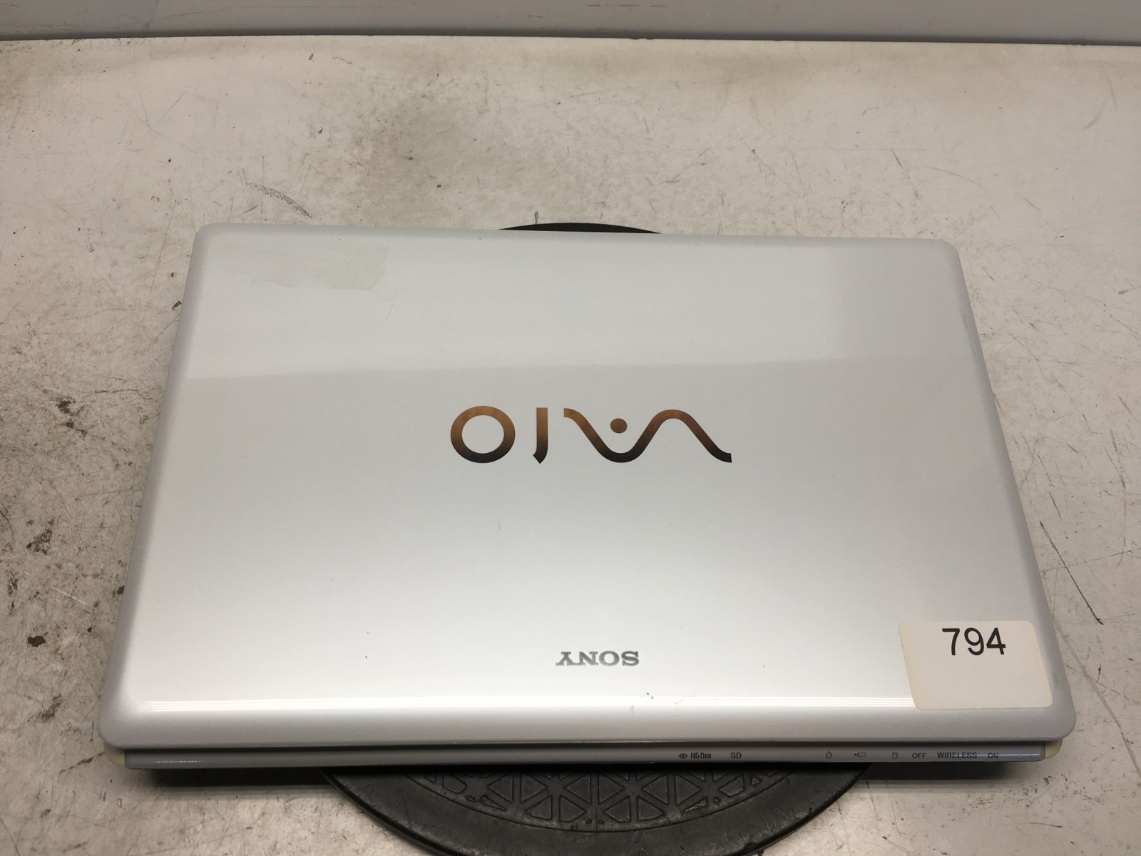 Sony Vaio VPCCW17FX Intel Core 2 Duo T6600 2.2GHz 2 GB NO HDD