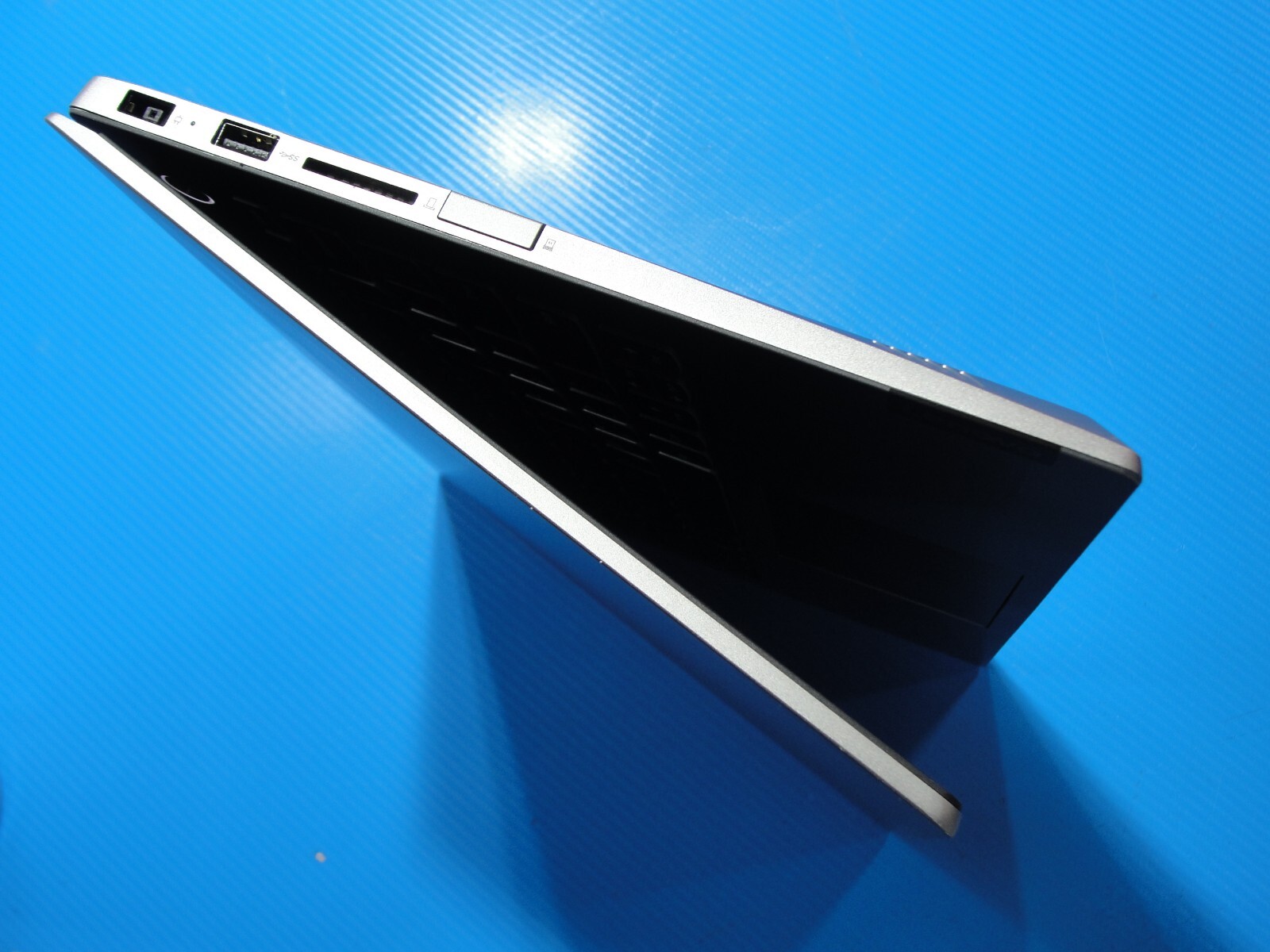 Lenovo ThinkBook 14-IML 14” FHD Intel Core i5-10210U 1.6GHz 8GB SSD Reset 256GB