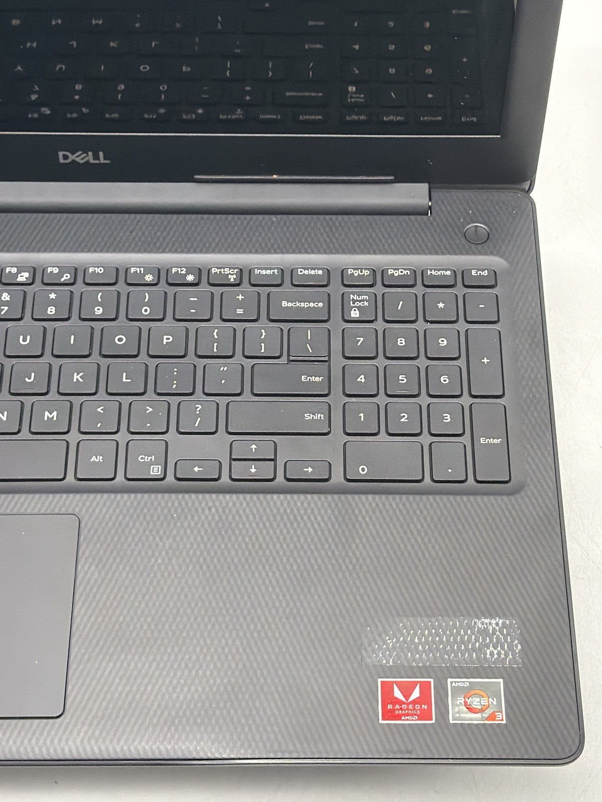 Dell Inspiron 3585 15.5″AMD Ryzen 3 2200U 8GB NO SSD NO OS — (READ)