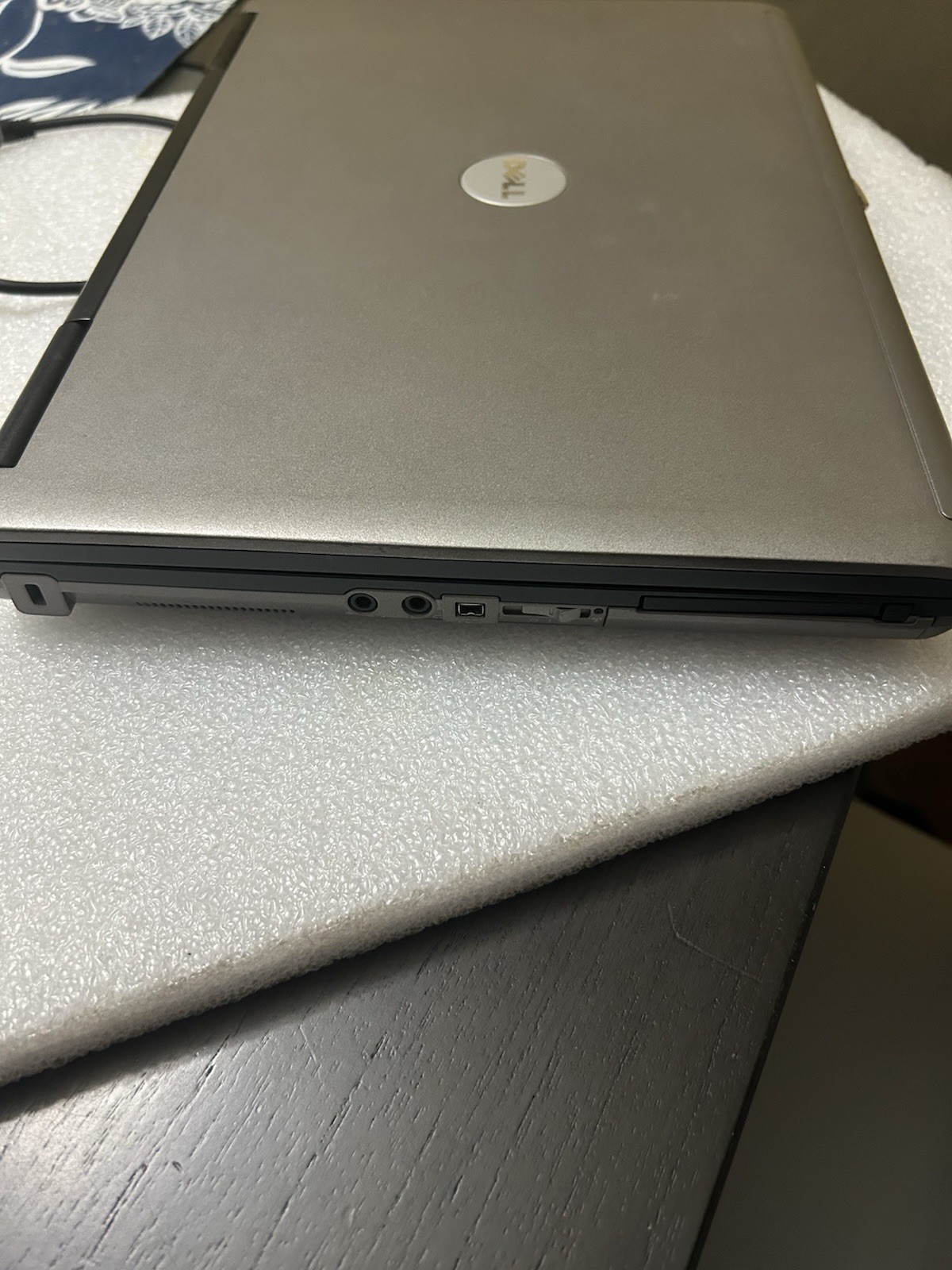 Dell Latitude D630 1GB RAM Laptop Windows Vista Business DVD/CD 14″ With Charger