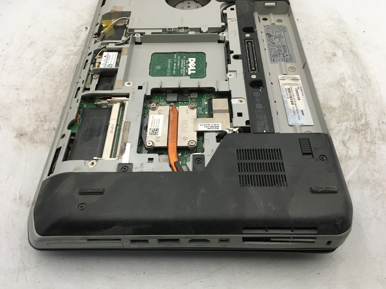 DELL LATITUDE E5520 – BOOTS TO BIOS – INTEL I5 2540M – NO RAM – NO OS -READ- BB