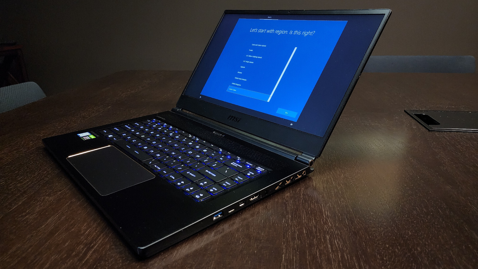 MSI GS65 STEALTH MS-16Q4 i7-8750H Nvidia RTX 2060 32GB 512GB SSD Gaming Laptop