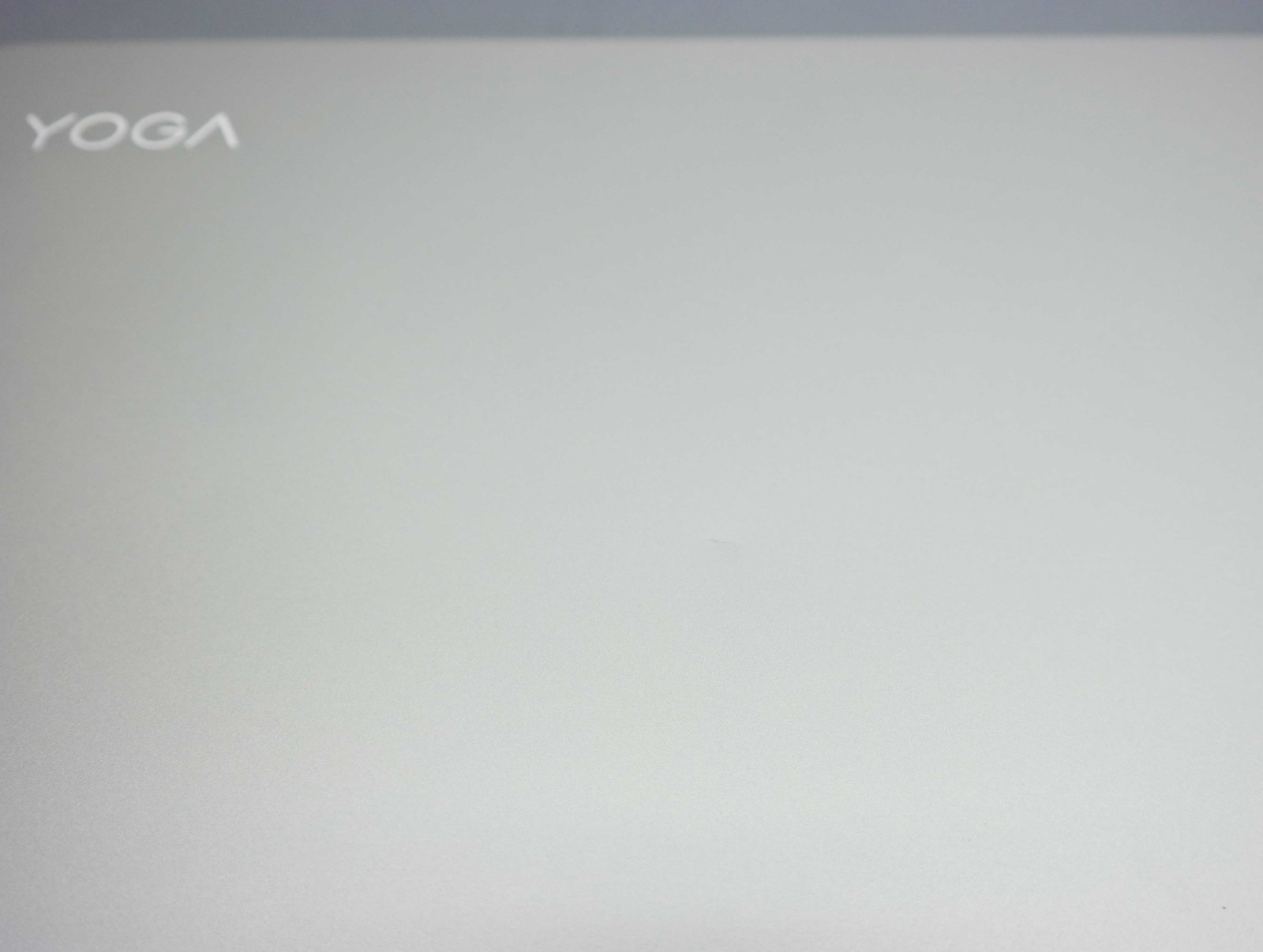 Lenovo Yoga 720-13IKB 13.3″ Core i5-7200U 4GB 128GB SSD