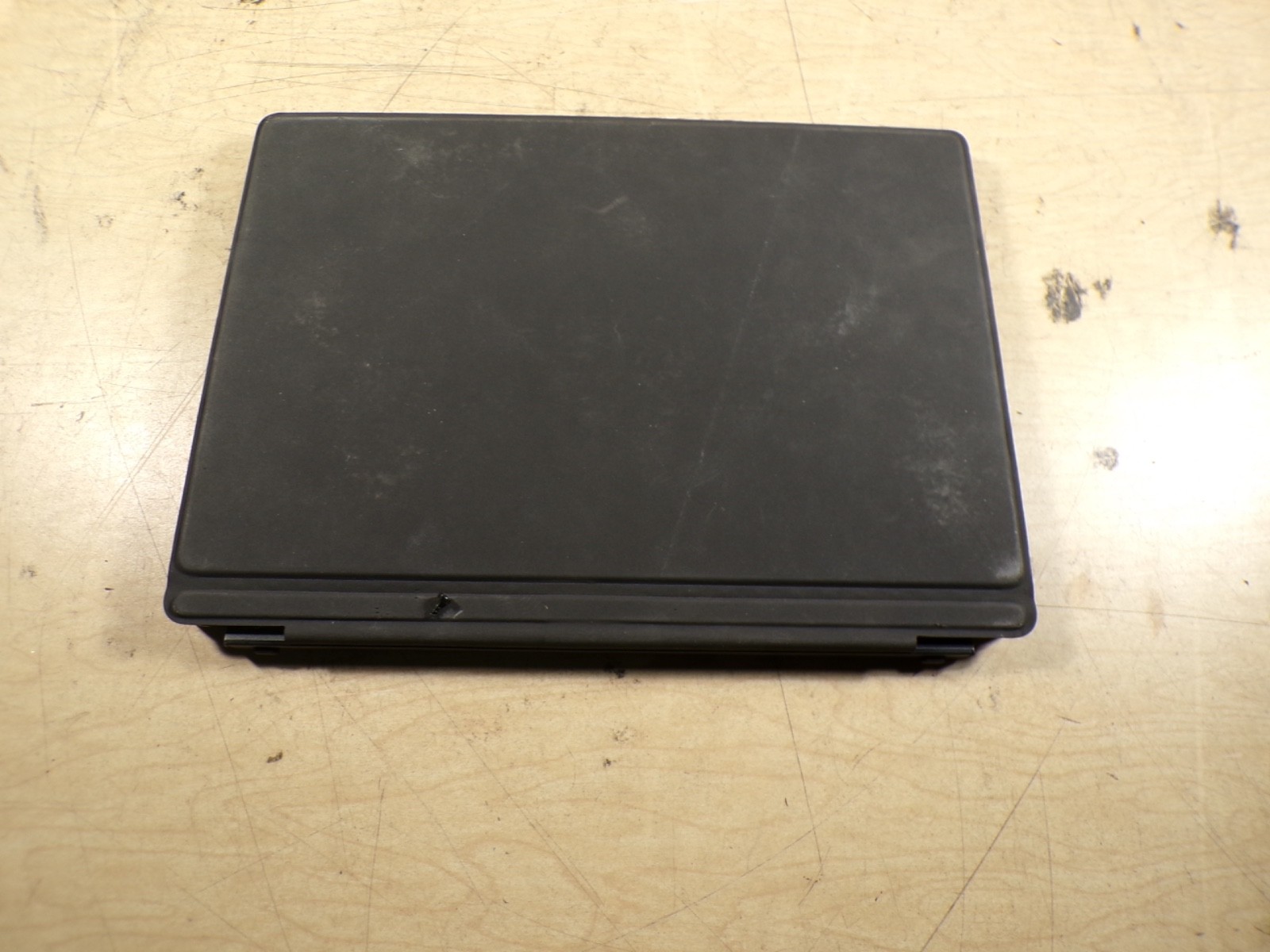 DELL LATITUDE 5290 2N 1 INTEL CORE I5-8350U 1.70GHZ 8GB RAM W/ KEYBOARD **NO HD/