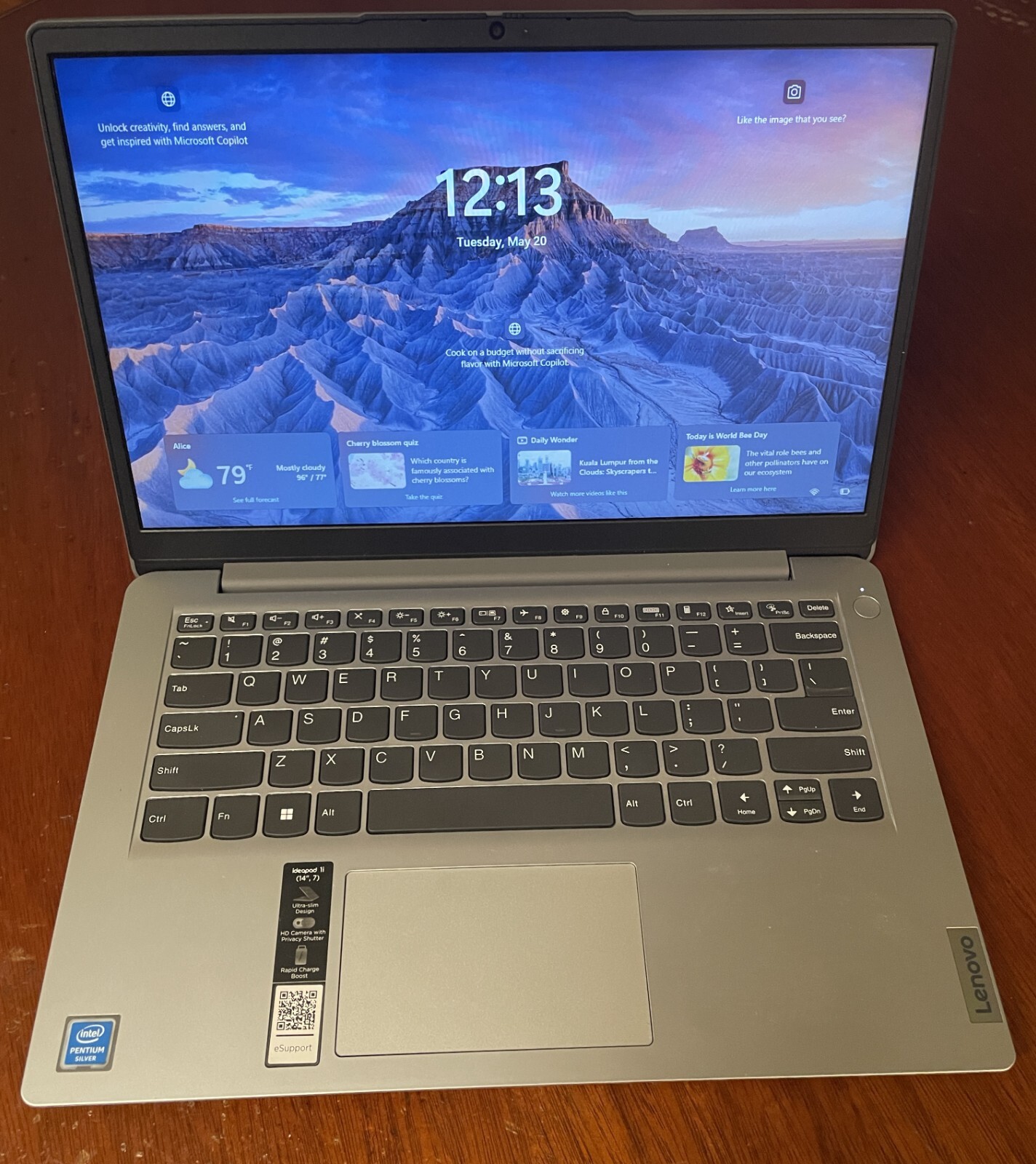 Lenovo 14IGL7 UltraSlim Ideapad 128G SSD 4GB Laptop HD 14″ WebCam BT AX &Charger