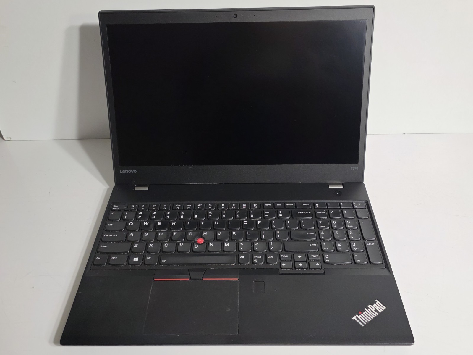 Lenovo ThinkPad T570 15.6″ FHD i5-6300U 16GB Not Working – For Parts
