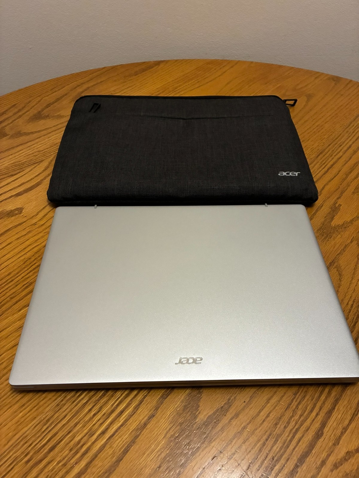 Acer Swift Go Intel Evo Thin & Light (SFG14-71T-72QV) Laptop