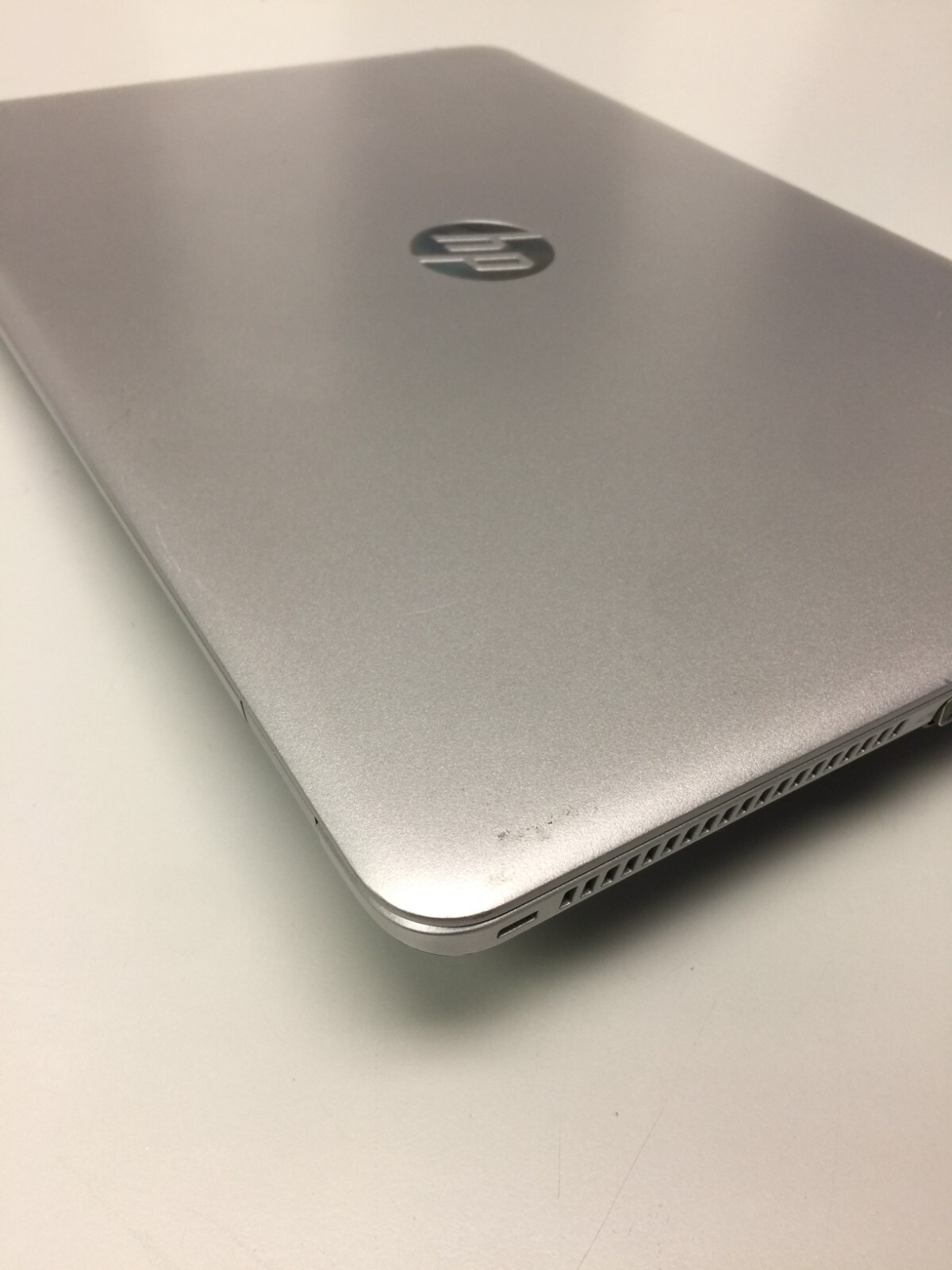 HP EliteBook 850 G3 15.6″ 256GB SSD Core i5 6th gen 2.30GHz 8GB WIN 11 PRO