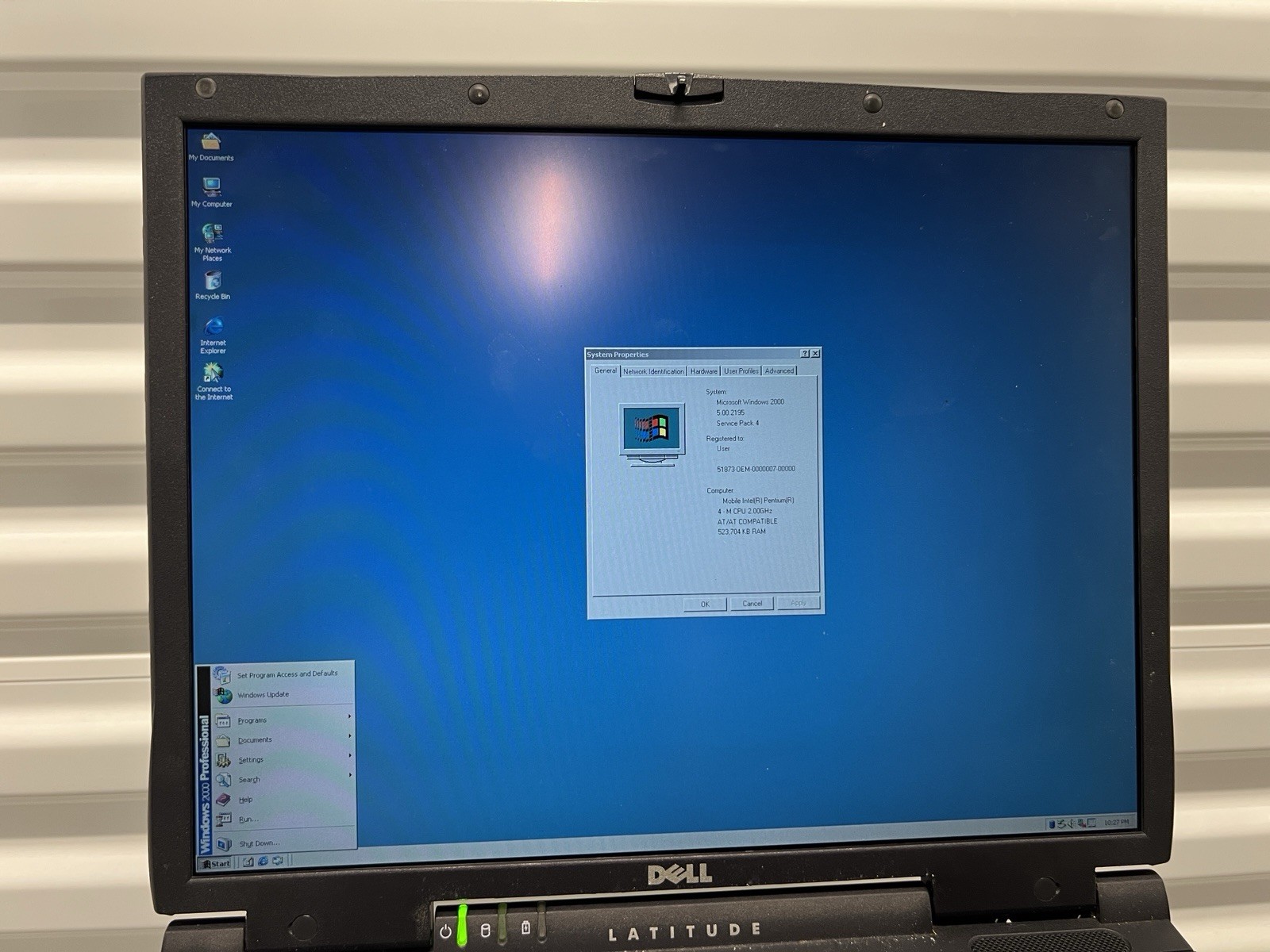 Dell Latitude C840 Laptop Pentium 4 512MB RAM 60GB HD FDD CD WINDOWS 2000 READ
