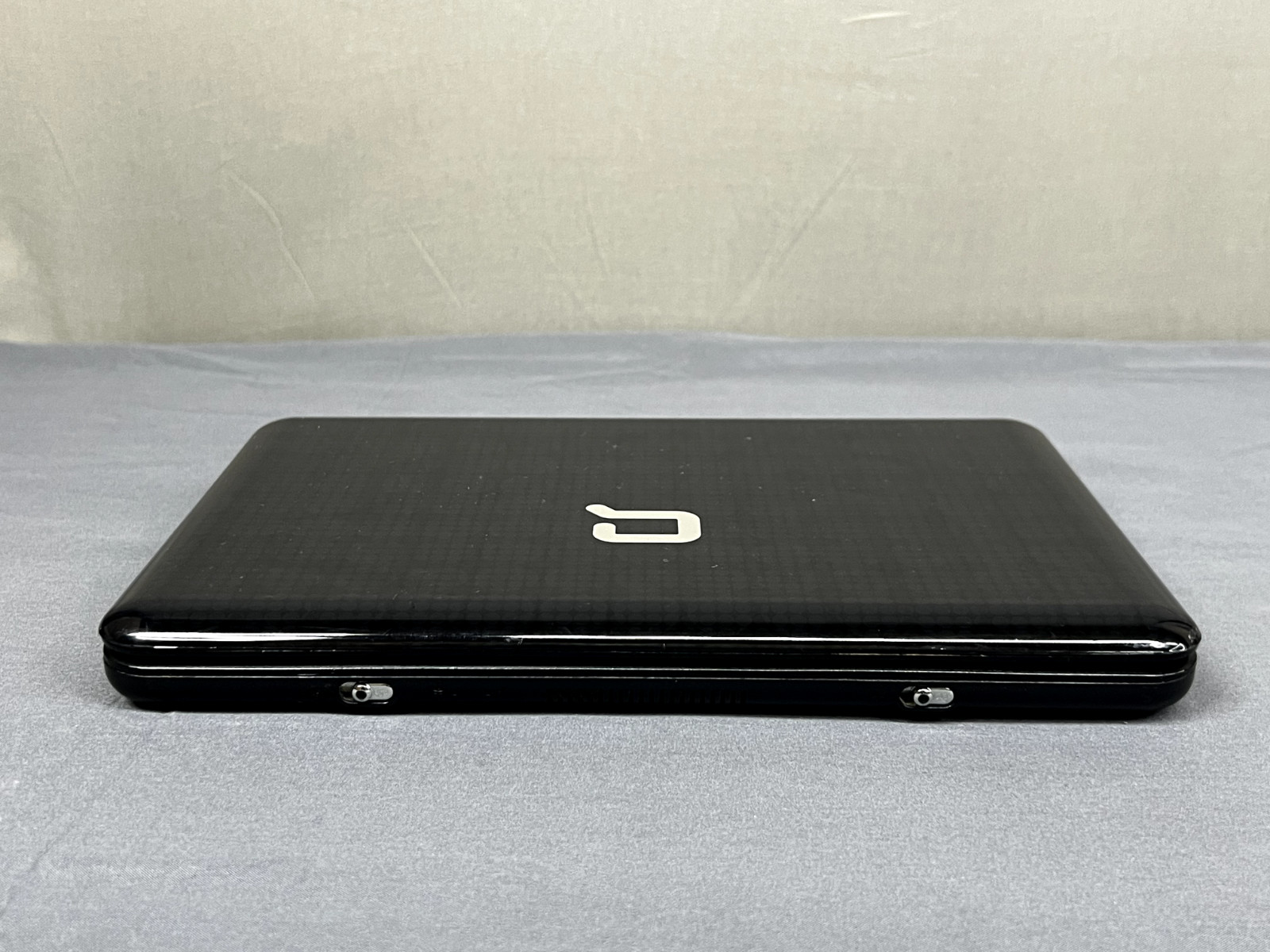 Compaq Mini 110c-1100DX Netbook 160GB HDD 1GB RAM Windows XP Pro Needs Reset