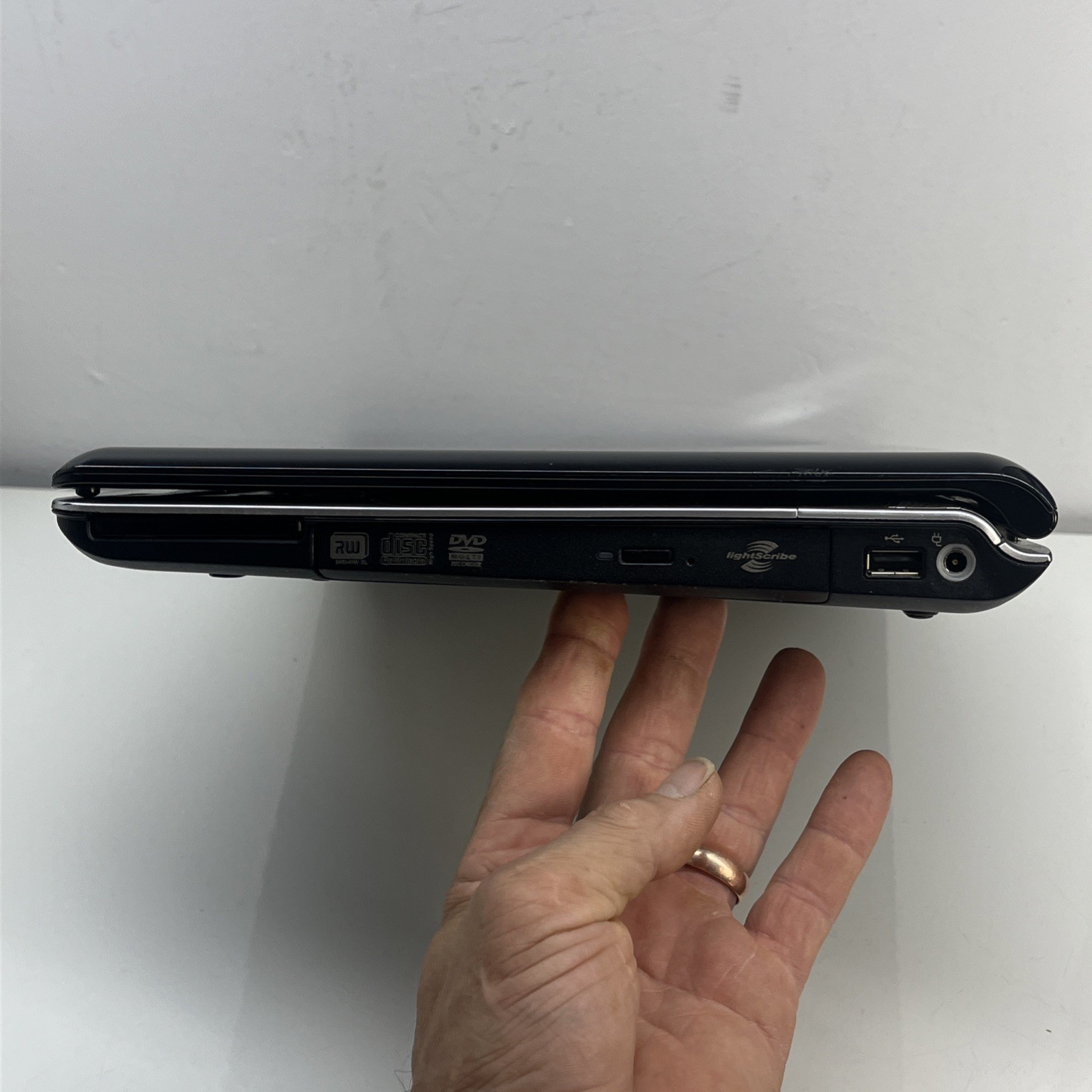 HP Pavilion Entertainment PC Laptop DV6000 For Parts or Repair