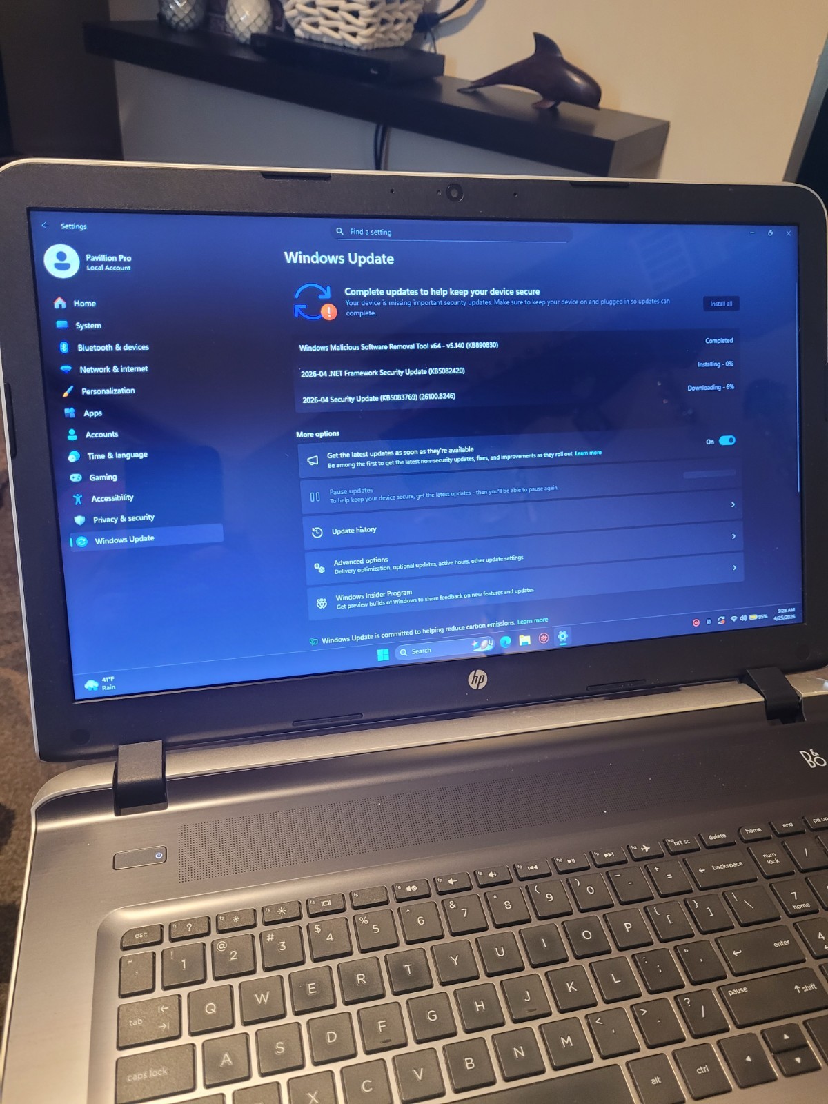HP Laptop: MASSIVE 17.3″, AMD 1.8GHz, 8GB, 1TB, Webcam, Good Battery