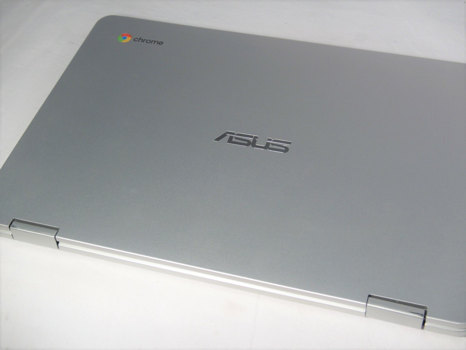 Asus Chromebook C302C Flip 12.5″ TouchScreen m3-6y30 0.9Ghz 8GB 32GB Wi-Fi BT