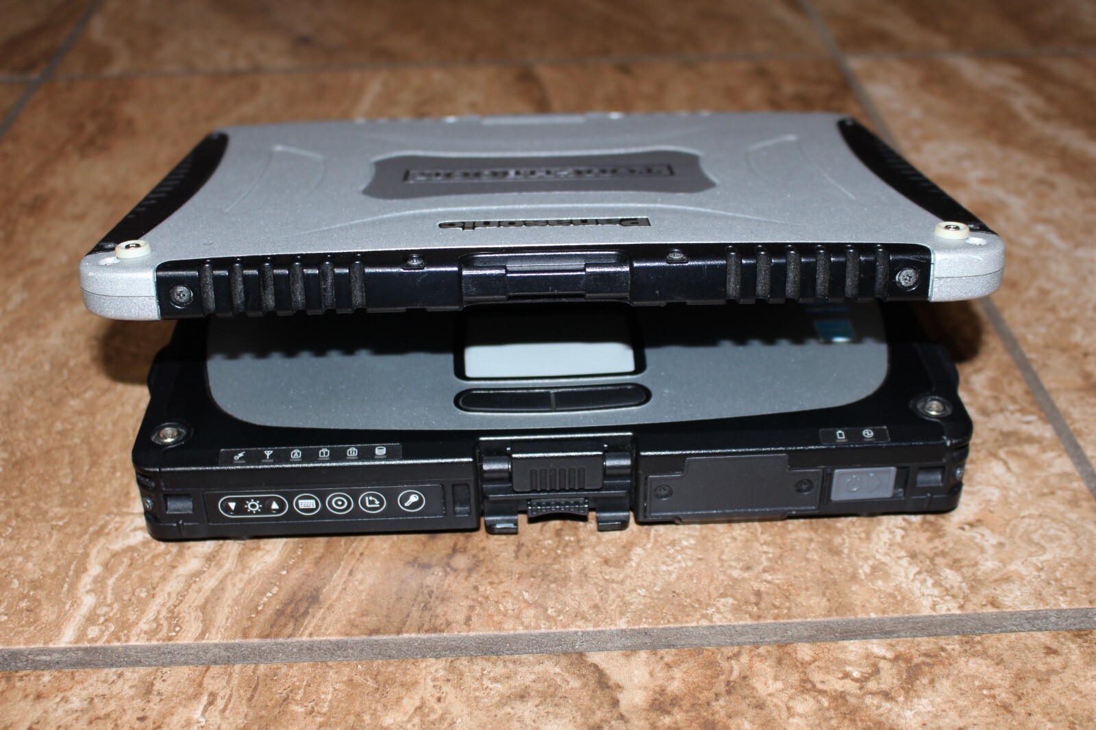 CF-19 MK7 i5-3340M NEW 16GB, NEW 512 SSD, WIN XP PRO P32 & WIN7 P64B /NON-TOUCH