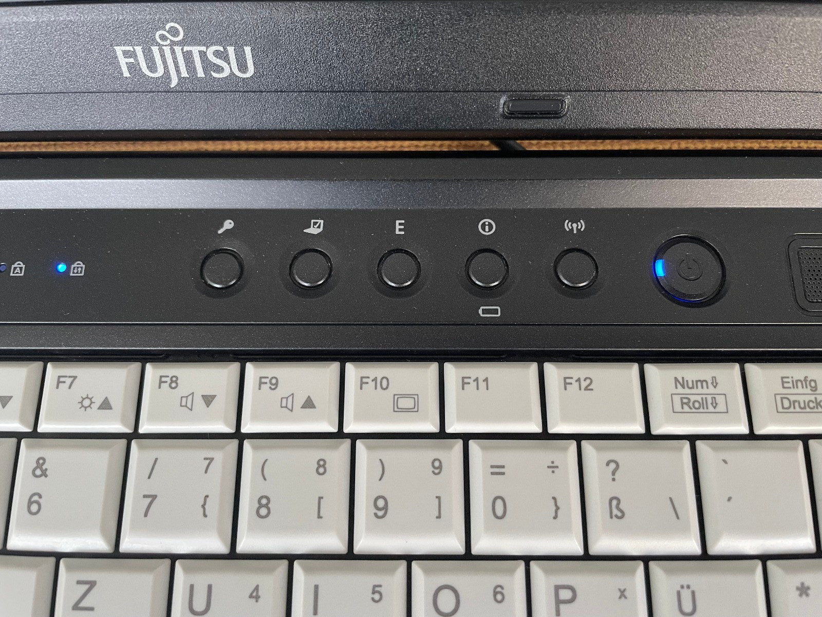 Laptop Fujitsu Lifebook S761, Intel Core i5 (2nd Gen.), 13.3″