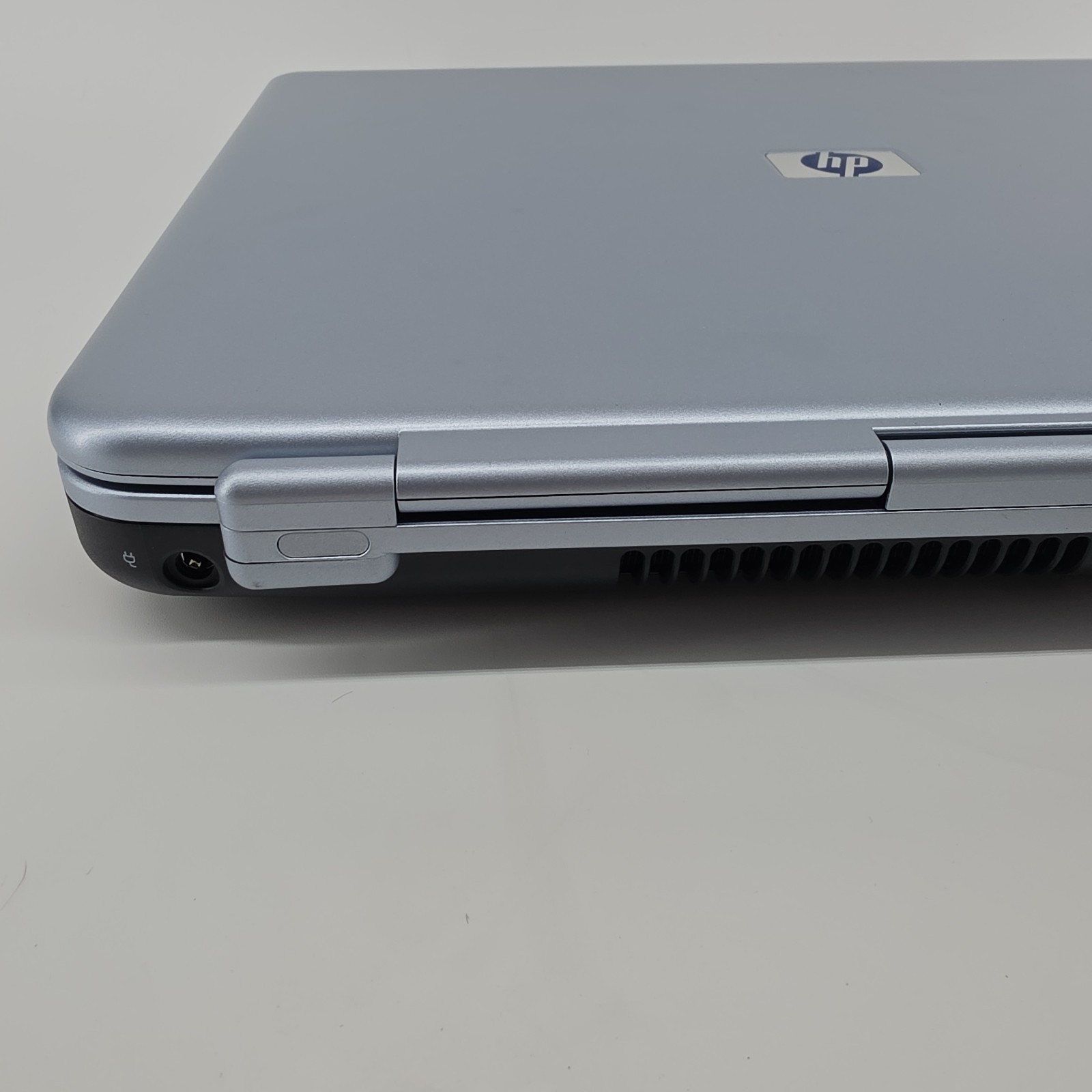 HP Pavillion ZV5000 Intel 4 Pentium Used No Power Cord REPAIR OR PARTS ONLY