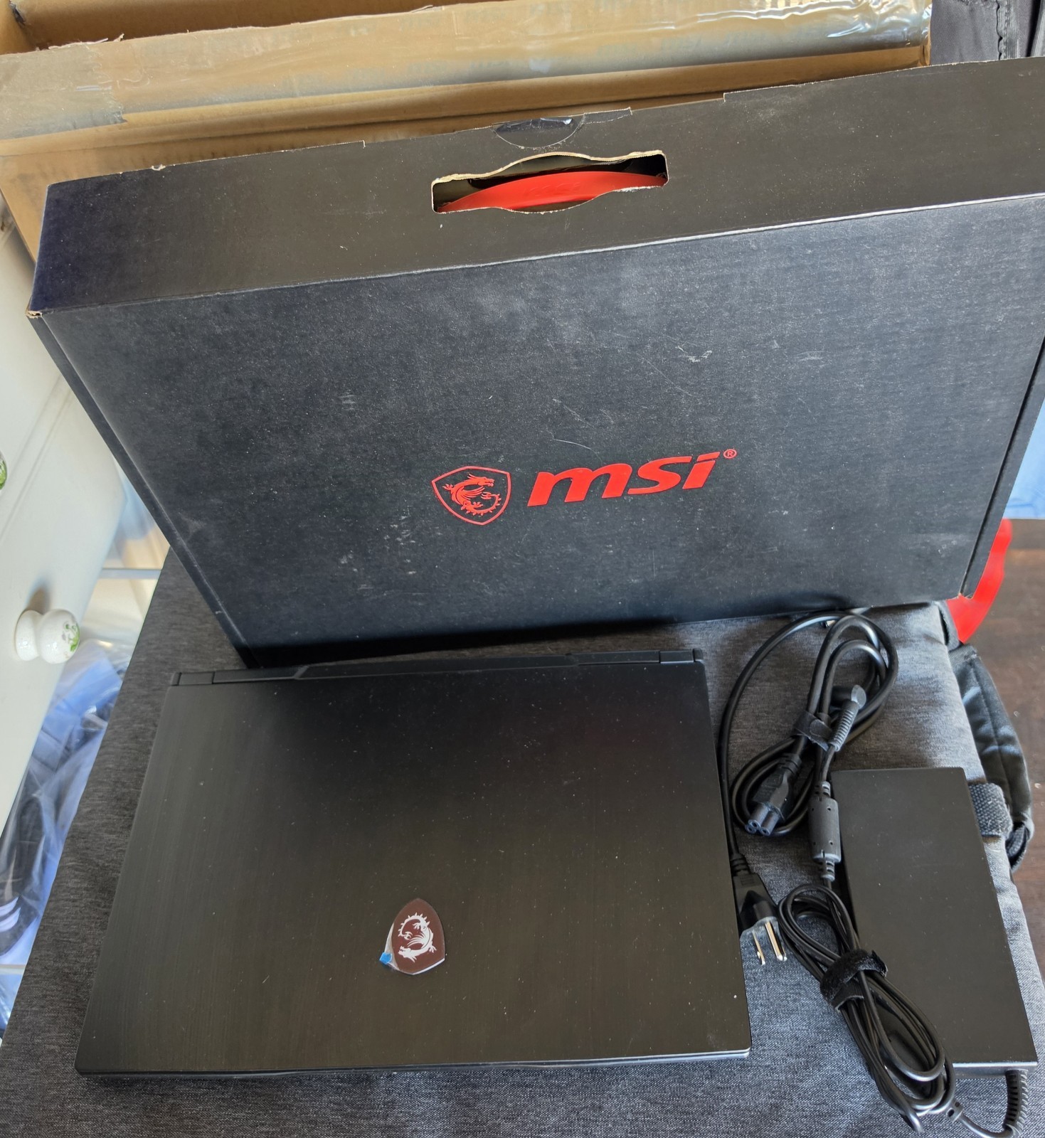 MSI GL65 9SDK 15.6″ 120Hz i7-9750H 32GB RAM 2.3TB SSD GTX 1660 Ti Win11