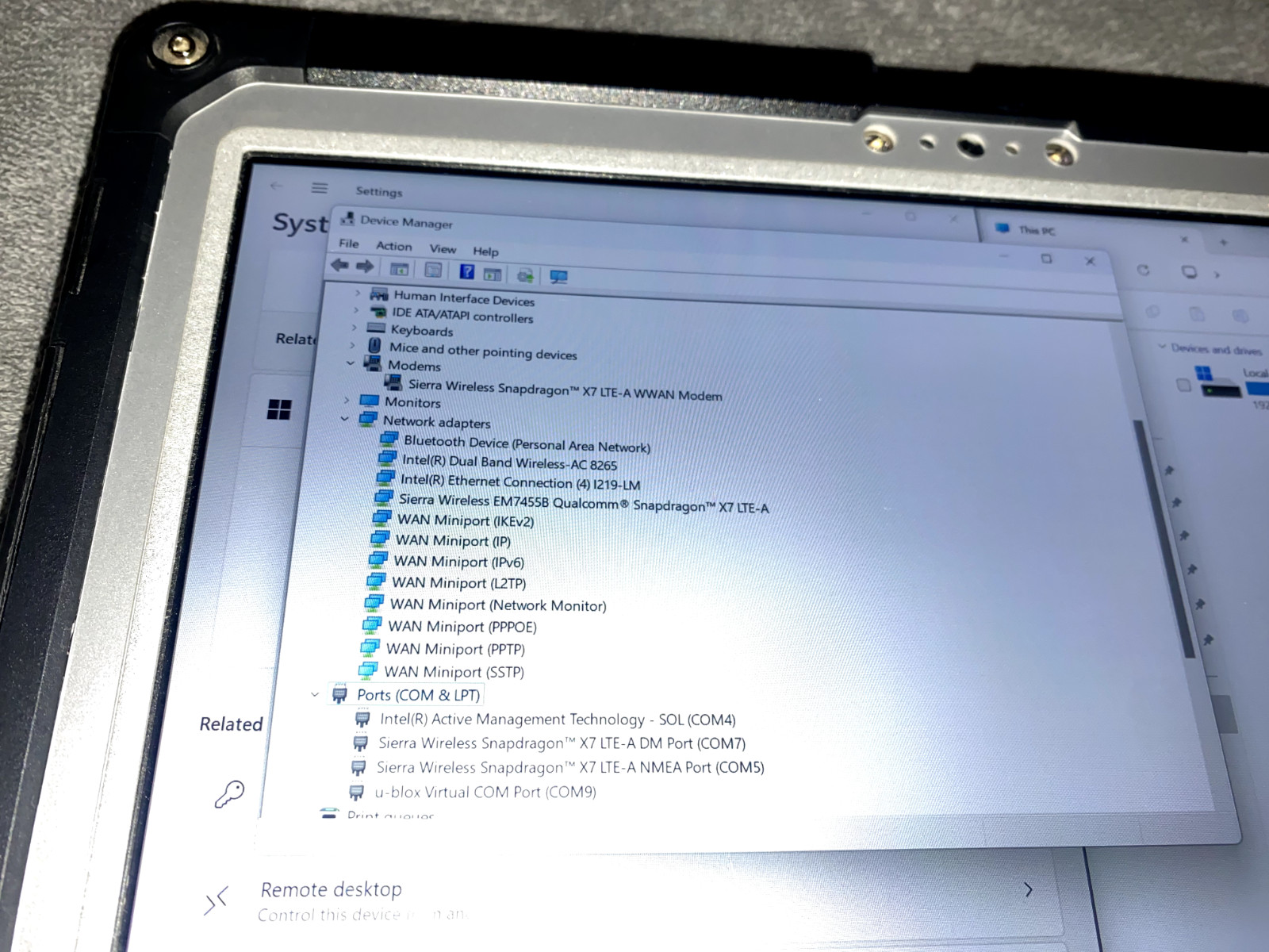 Panasonic ToughBook CF-33 MK1 i5-7300U 2.6GHz 8GB, 512 GB SSD,4G LTE, 2210 hours