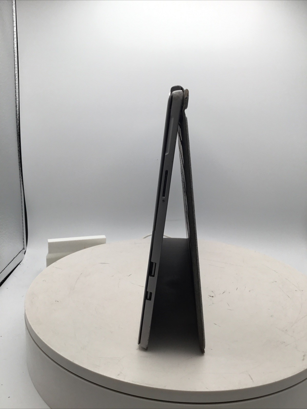Microsoft Surface Pro 12.3″ 1796 Laptop i5-7300U 8GB RAM 128GB SSD W11Pro Used
