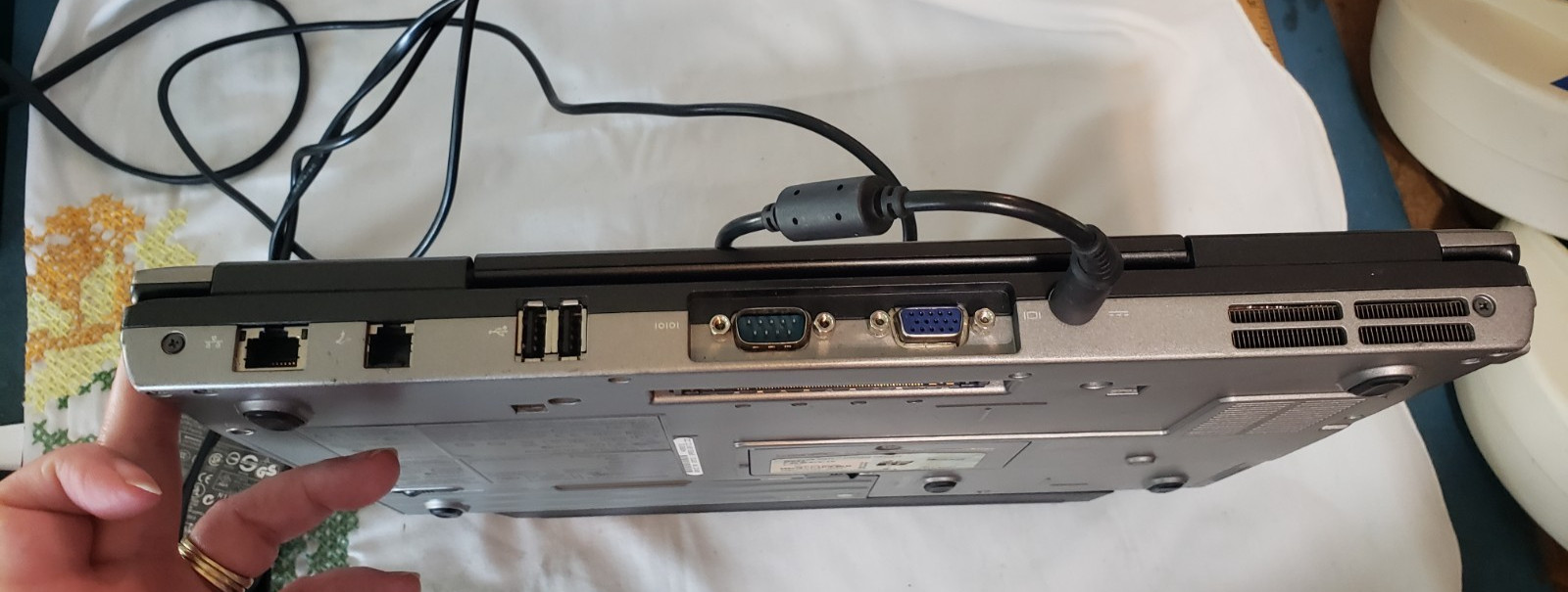 Dell Latitude D630 Laptop Windows Vista WiFi Serial port DVD/CD Works SEE Pics