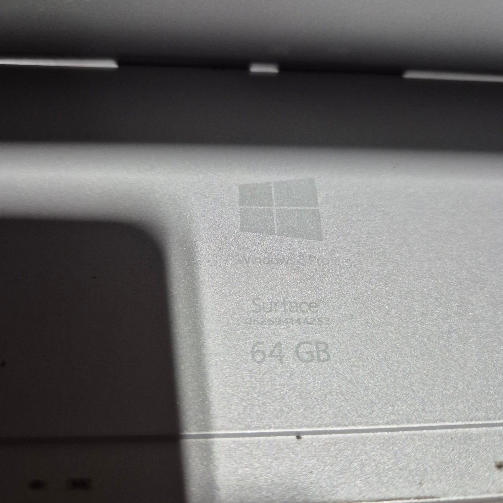 FOR PARTS Microsoft Surface Pro 3 Intel Core i3-4020Y 1.50GHz 4GB RAM 64GB SSD