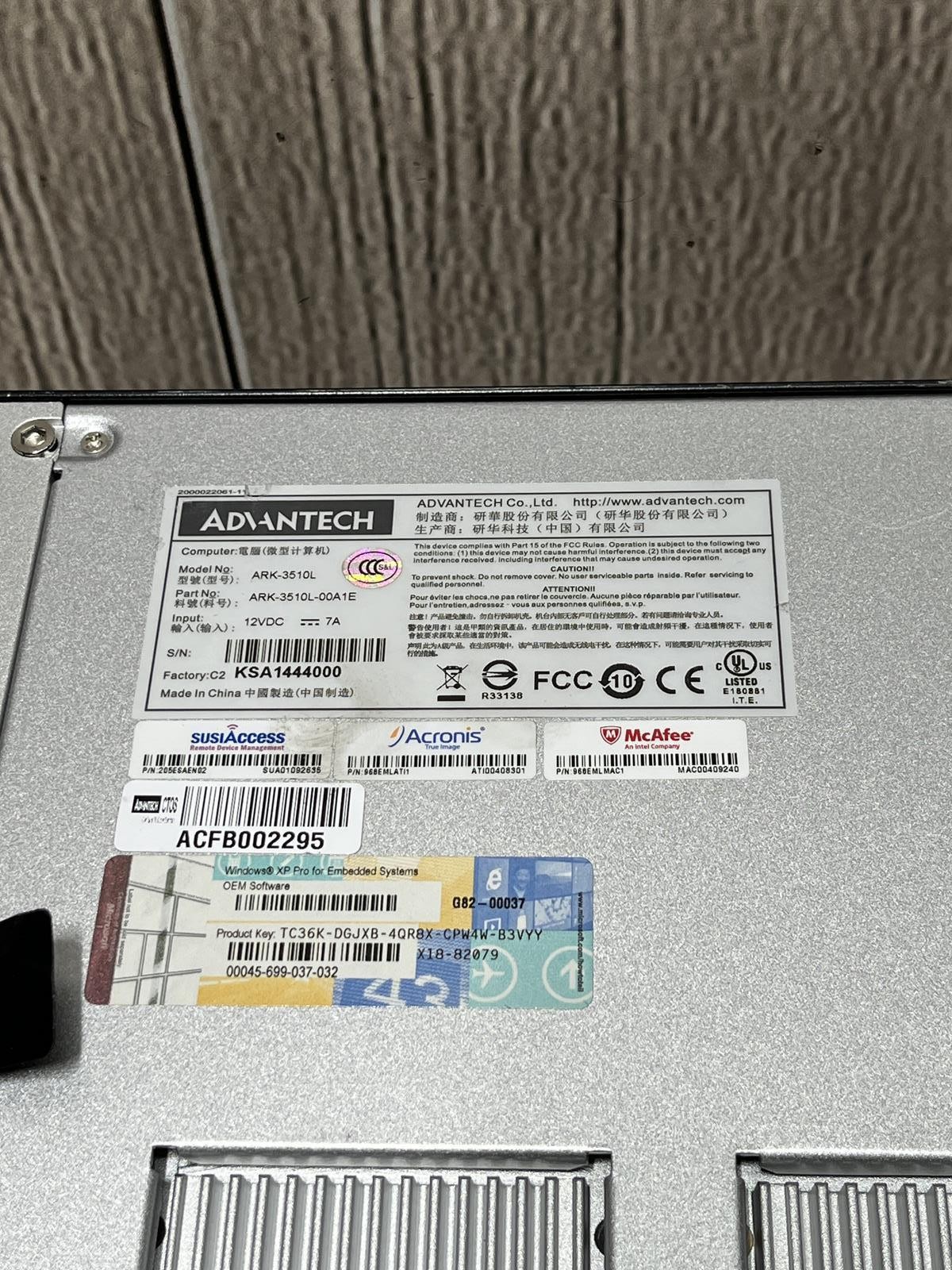 Advantech ARK-3510L i3-3120ME Windows 10 PRO EOL 500GB SATA 2.5 SSD 4GB Ram