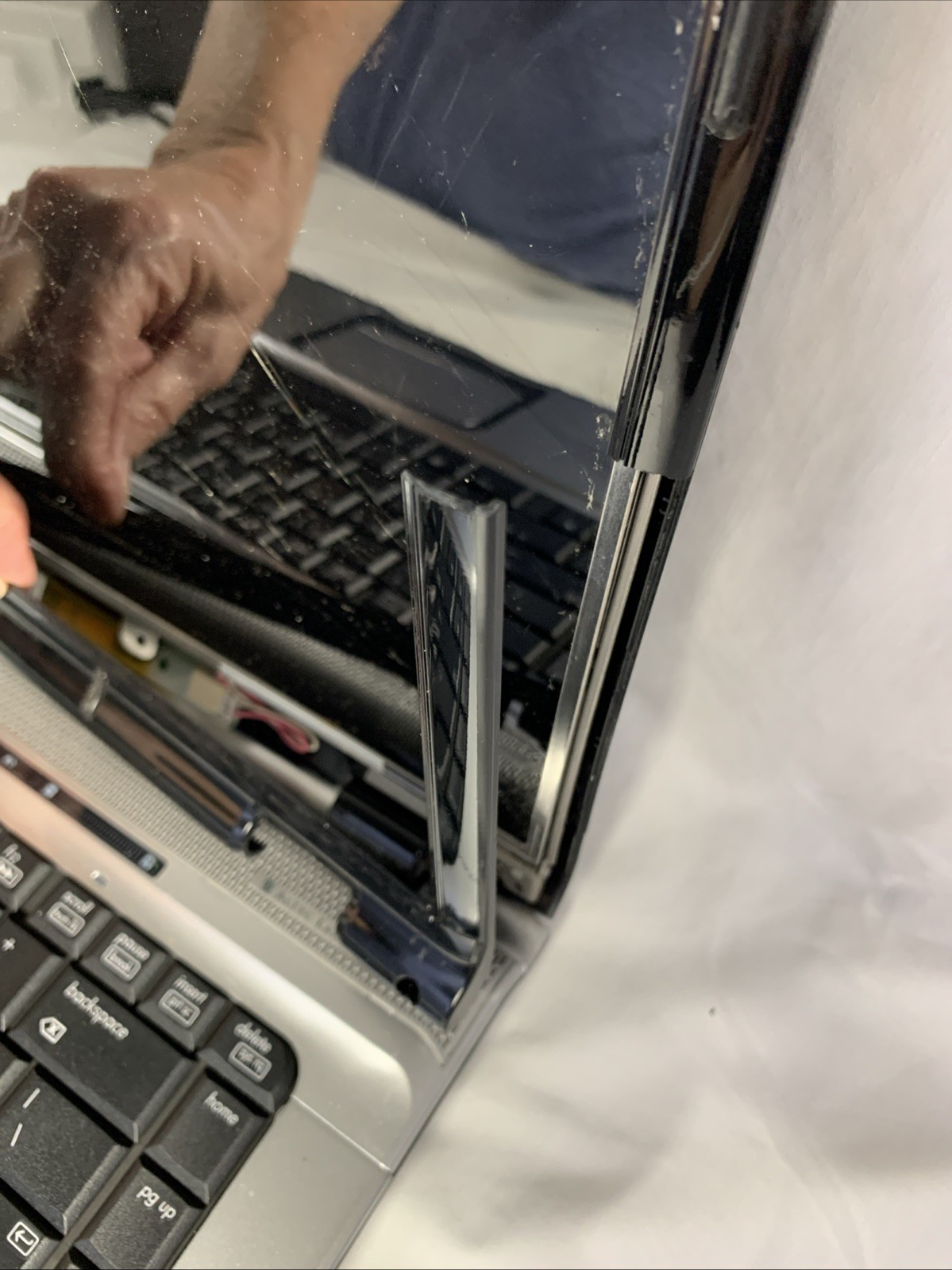 HP Pavilion Entertainment PC Laptop DV6000 “PARTS ONLY NOT WORKING”