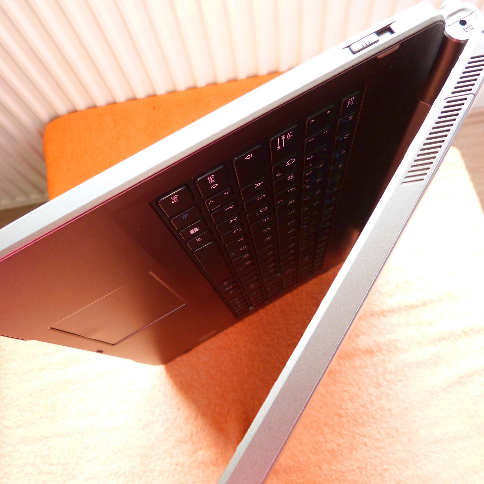 Medion S6214T Convertible Huge 2in1 Format 15″ TOUCH FULLHD QUAD CORE