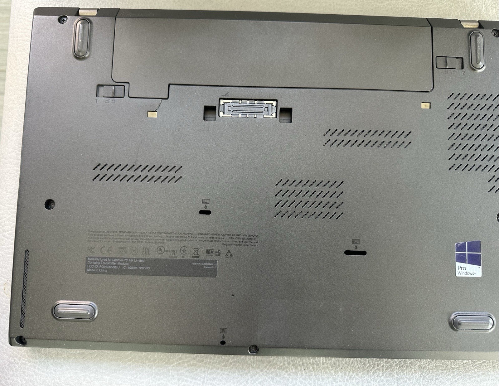 Lenovo T450S 14” I5-5300U@2.30GHz 12GB RAM 250GB SSD Windows 10 Pro, 2 Batteries